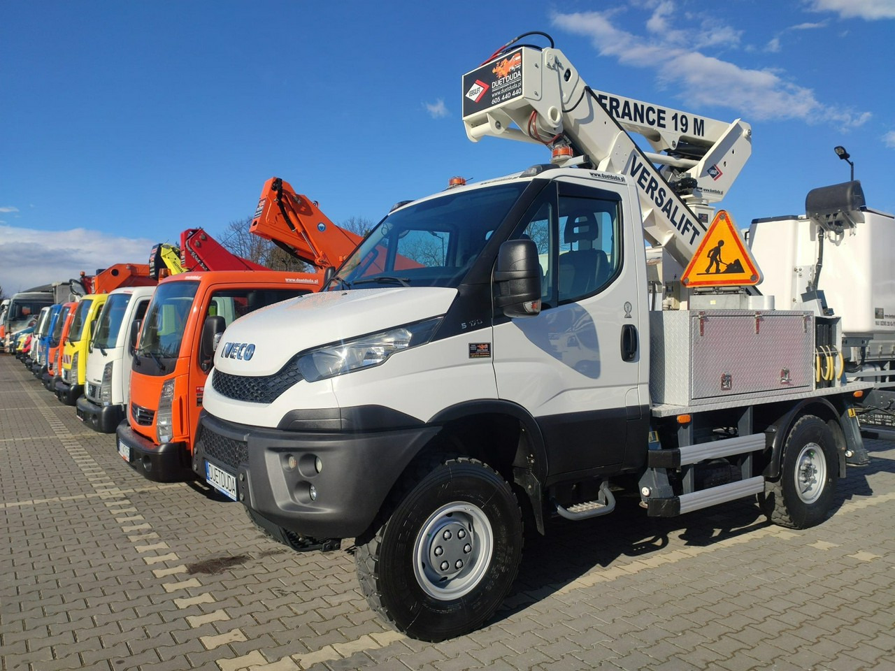 Iveco Daily 55S17W 4x4 Zwyżka 19m Versalift Lat 55 TB Time France - منصة تلسكوبية محمولة على شاحنة: صورة 1 Iveco Daily 55S17W 4x4 Zwyżka 19m Versalift Lat 55 TB Time France - منصة تلسكوبية محمولة على شاحنة: صورة 1