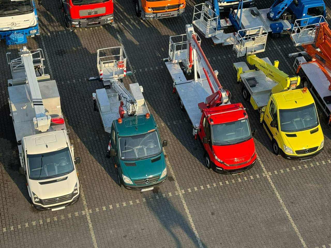 منصة تلسكوبية محمولة على شاحنة Iveco Daily 55S17W 4x4 Zwyżka 19m Versalift Lat 55 TB Time France: صورة 34 منصة تلسكوبية محمولة على شاحنة Iveco Daily 55S17W 4x4 Zwyżka 19m Versalift Lat 55 TB Time France: صورة 34