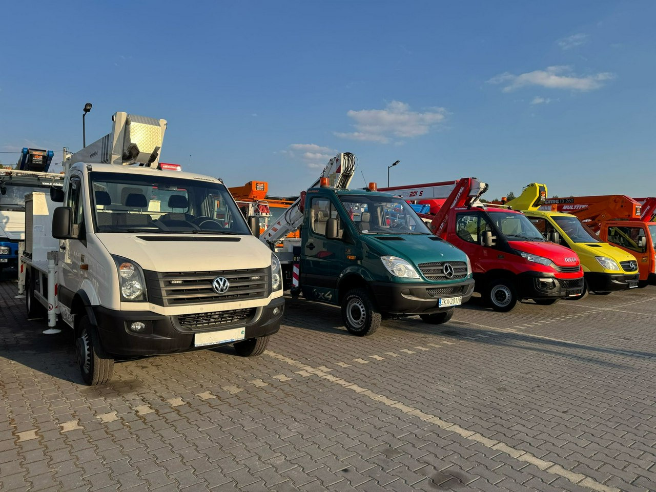 منصة تلسكوبية محمولة على شاحنة Iveco Daily 55S17W 4x4 Zwyżka 19m Versalift Lat 55 TB Time France: صورة 38 منصة تلسكوبية محمولة على شاحنة Iveco Daily 55S17W 4x4 Zwyżka 19m Versalift Lat 55 TB Time France: صورة 38