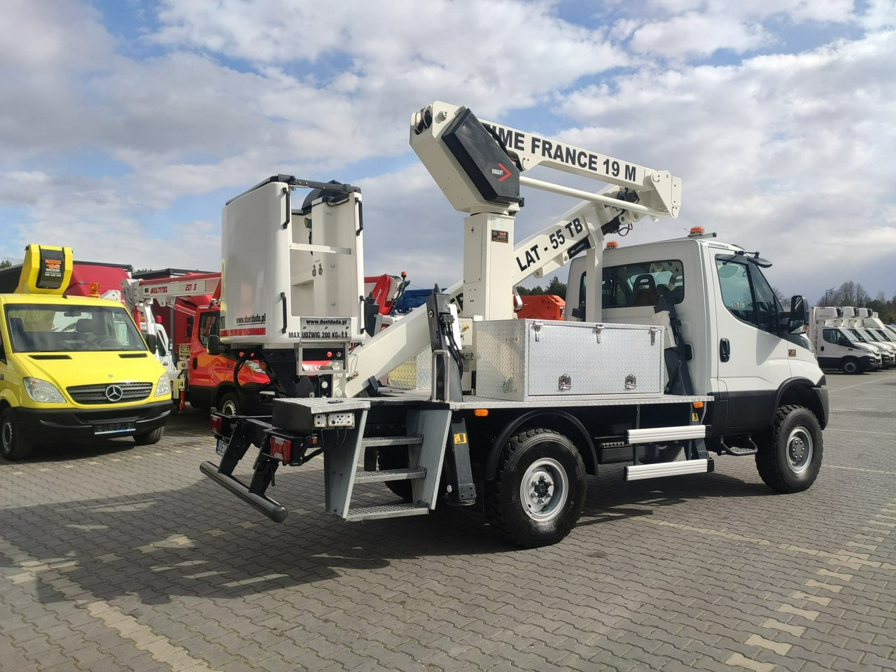 منصة تلسكوبية محمولة على شاحنة Iveco Daily 55S17W 4x4 Zwyżka 19m Versalift Lat 55 TB Time France: صورة 18 منصة تلسكوبية محمولة على شاحنة Iveco Daily 55S17W 4x4 Zwyżka 19m Versalift Lat 55 TB Time France: صورة 18