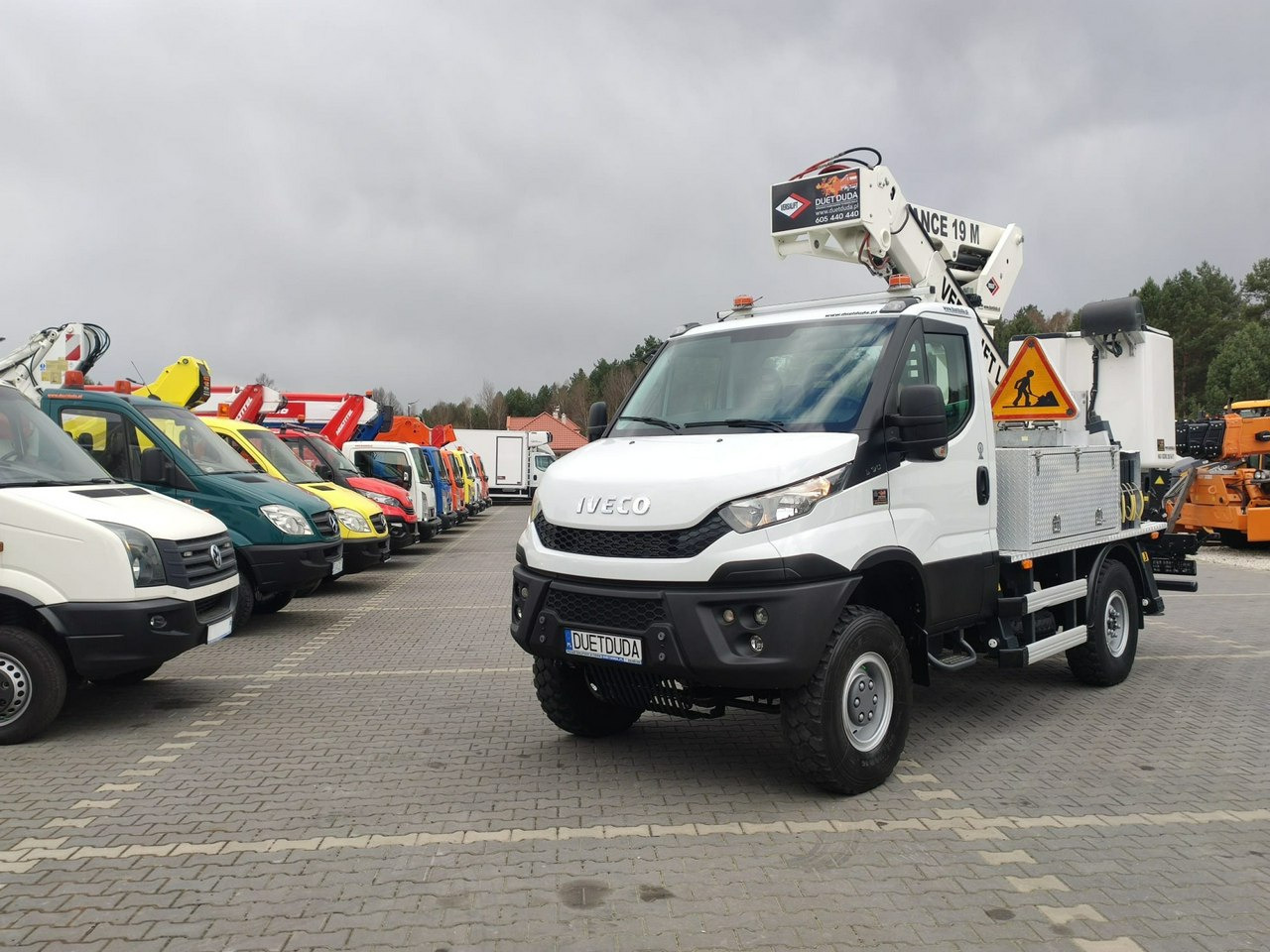 منصة تلسكوبية محمولة على شاحنة Iveco Daily 55S17W 4x4 Zwyżka 19m Versalift Lat 55 TB Time France: صورة 12 منصة تلسكوبية محمولة على شاحنة Iveco Daily 55S17W 4x4 Zwyżka 19m Versalift Lat 55 TB Time France: صورة 12