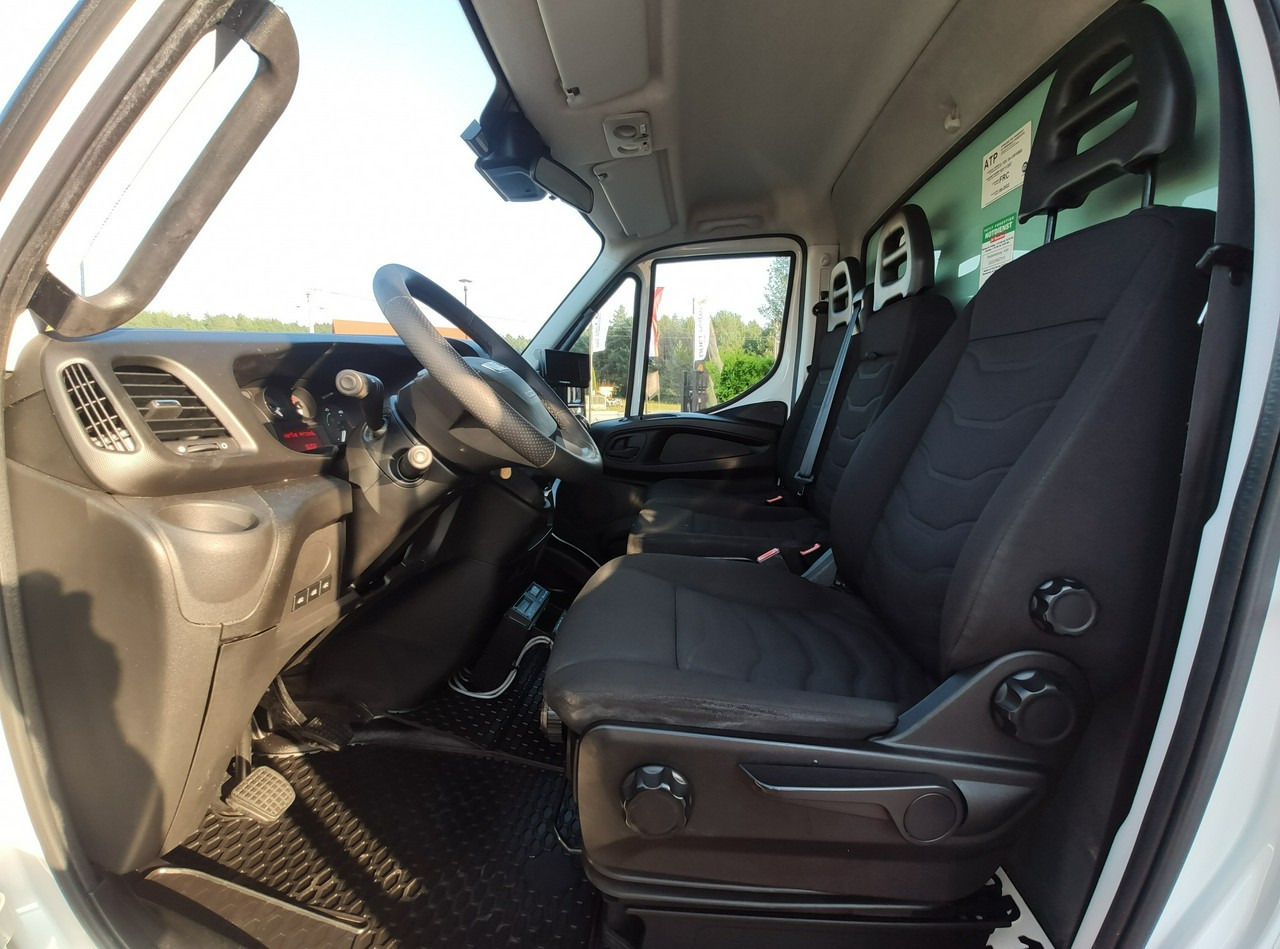 شاحنة مُبرّدة للتوصيل Iveco Daily 70C17 Mroźnia Ściana Grodziowa Multitemperatura: صورة 22 شاحنة مُبرّدة للتوصيل Iveco Daily 70C17 Mroźnia Ściana Grodziowa Multitemperatura: صورة 22