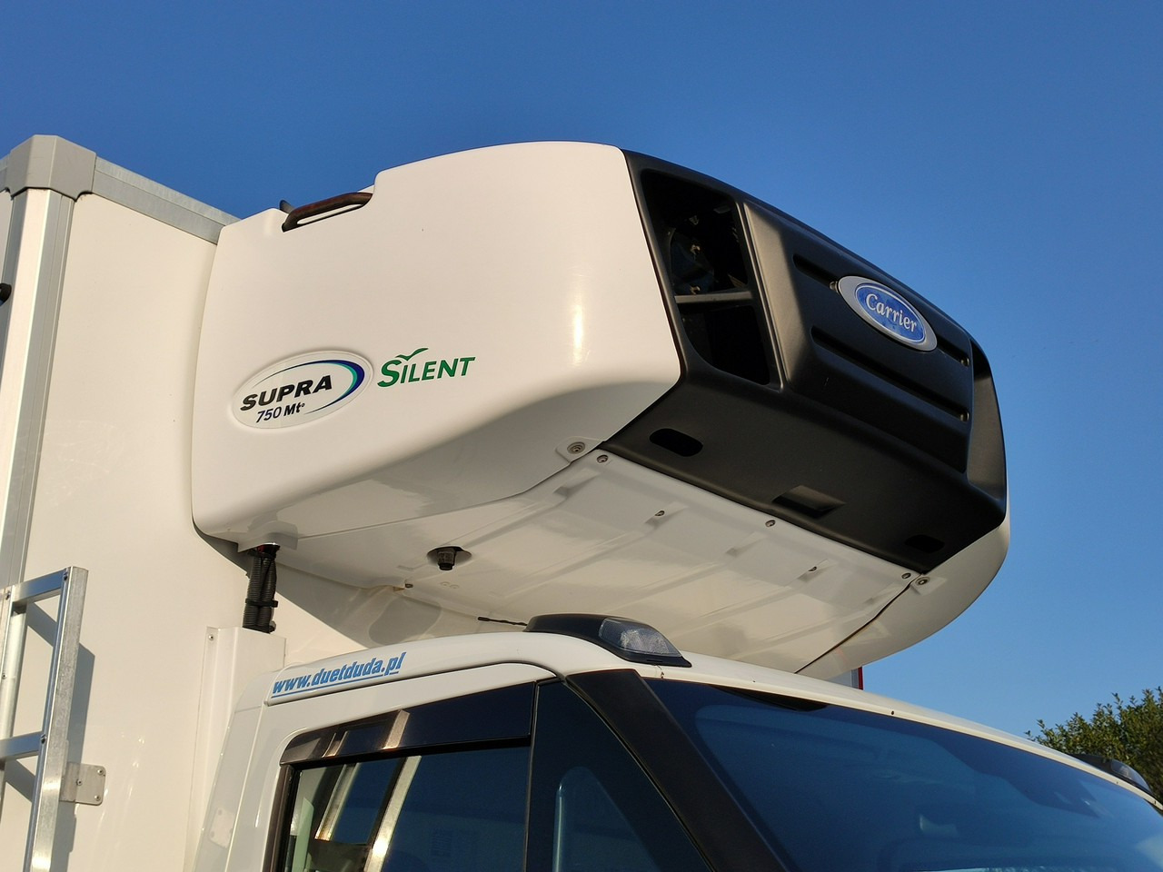 شاحنة مُبرّدة للتوصيل Iveco Daily 70C17 Mroźnia Ściana Grodziowa Multitemperatura: صورة 11 شاحنة مُبرّدة للتوصيل Iveco Daily 70C17 Mroźnia Ściana Grodziowa Multitemperatura: صورة 11