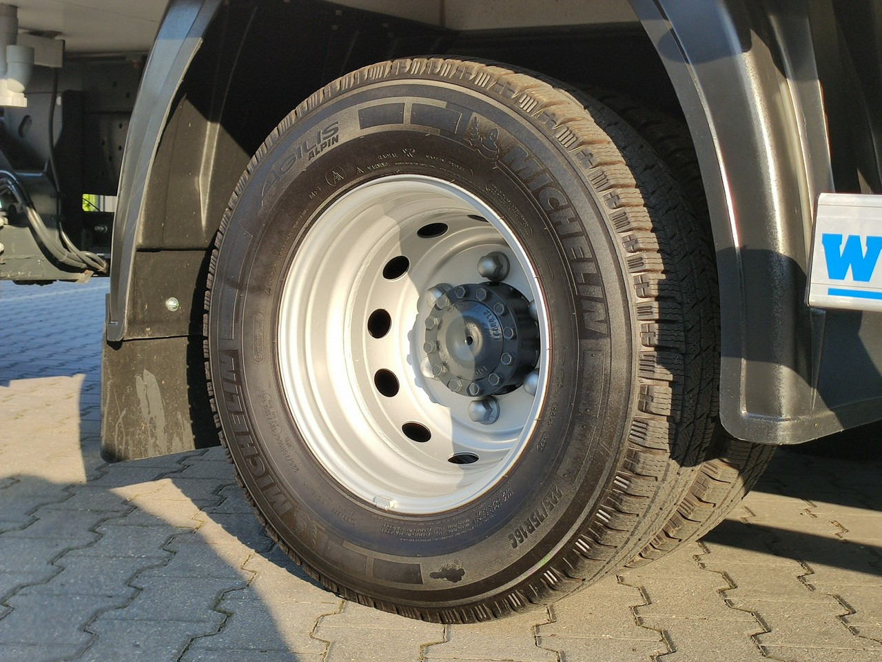 شاحنة مُبرّدة للتوصيل Iveco Daily 70C17 Mroźnia Ściana Grodziowa Multitemperatura: صورة 21 شاحنة مُبرّدة للتوصيل Iveco Daily 70C17 Mroźnia Ściana Grodziowa Multitemperatura: صورة 21