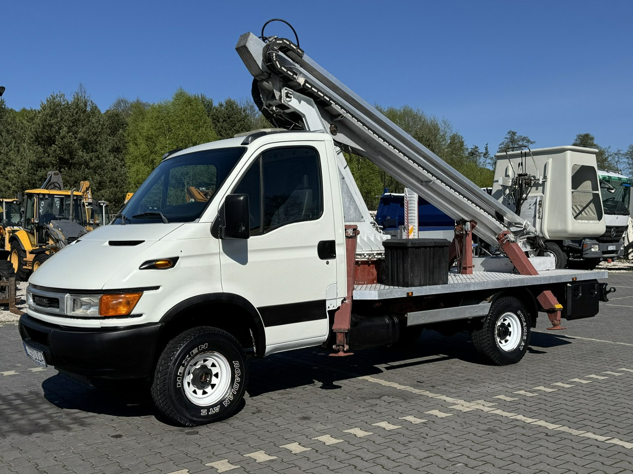Iveco Daily - منصة تلسكوبية محمولة على شاحنة: صورة 5 Iveco Daily - منصة تلسكوبية محمولة على شاحنة: صورة 5