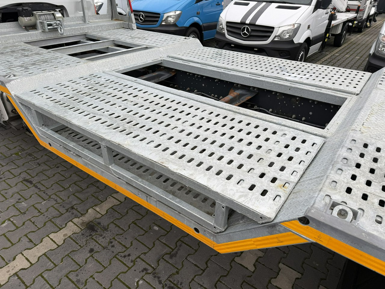 Iveco EUROCARGO 120E25 E6 Laweta Zagłebiana Platforma Pomoc Drogowa - آليات: صورة 4 Iveco EUROCARGO 120E25 E6 Laweta Zagłebiana Platforma Pomoc Drogowa - آليات: صورة 4