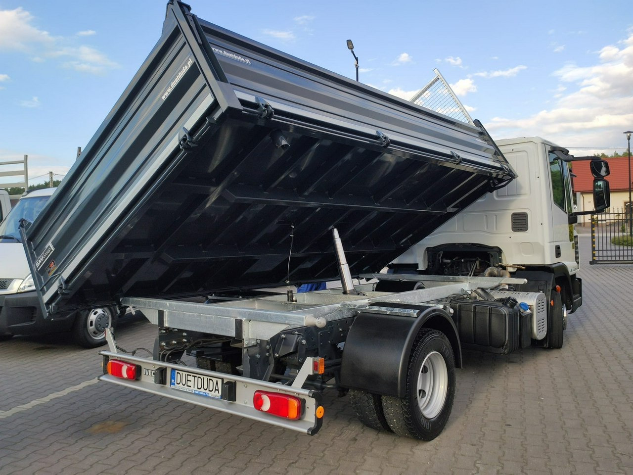 Iveco Eurocargo 80EL18 E5 Super Stan UNIKAT !!! - شاحنة قلاب: صورة 4 Iveco Eurocargo 80EL18 E5 Super Stan UNIKAT !!! - شاحنة قلاب: صورة 4