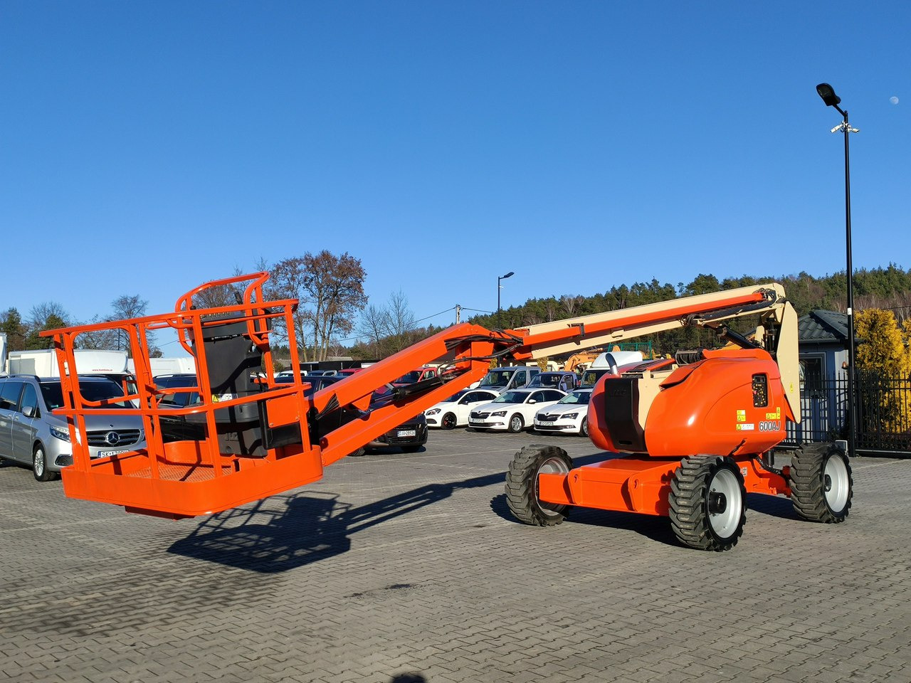شاحنة ذراع مفصلي JLG 600AJ 4x4 PODNOŚNIK PRZEGUBOWY: صورة 26