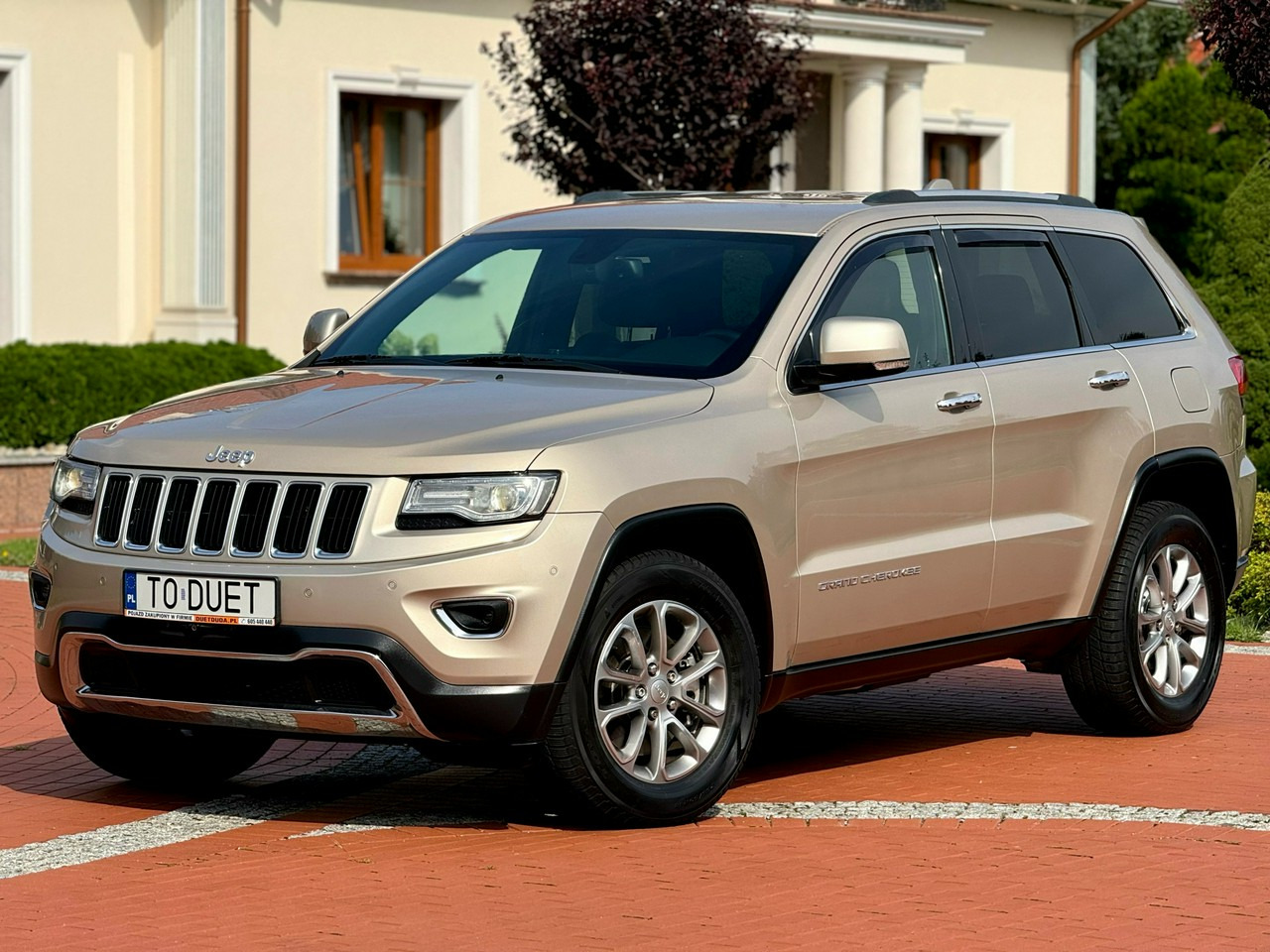 Jeep Grand Cherokee - سيارة دفع رباعي: صورة 1 Jeep Grand Cherokee - سيارة دفع رباعي: صورة 1