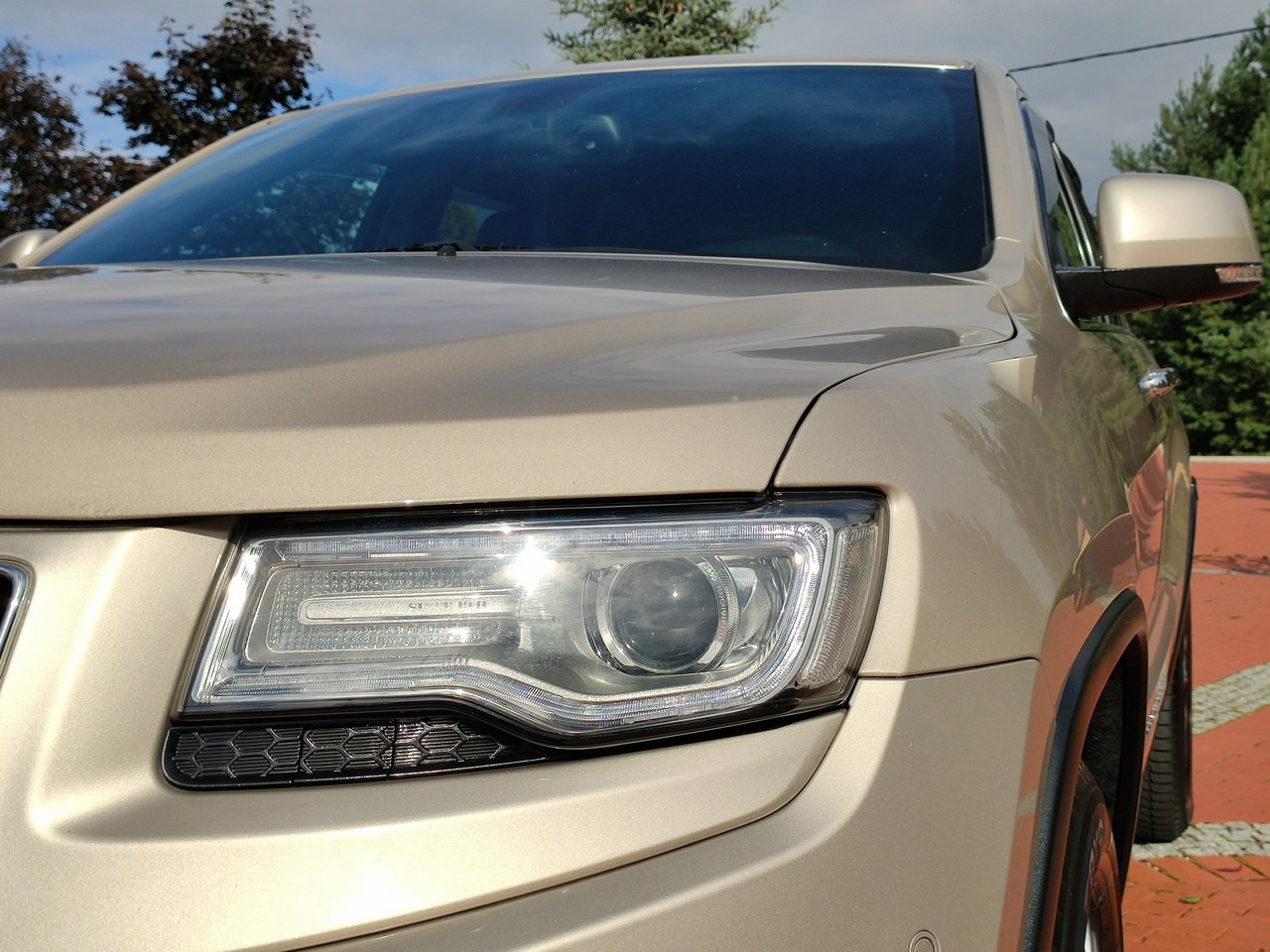 Jeep Grand Cherokee - سيارة دفع رباعي: صورة 4 Jeep Grand Cherokee - سيارة دفع رباعي: صورة 4