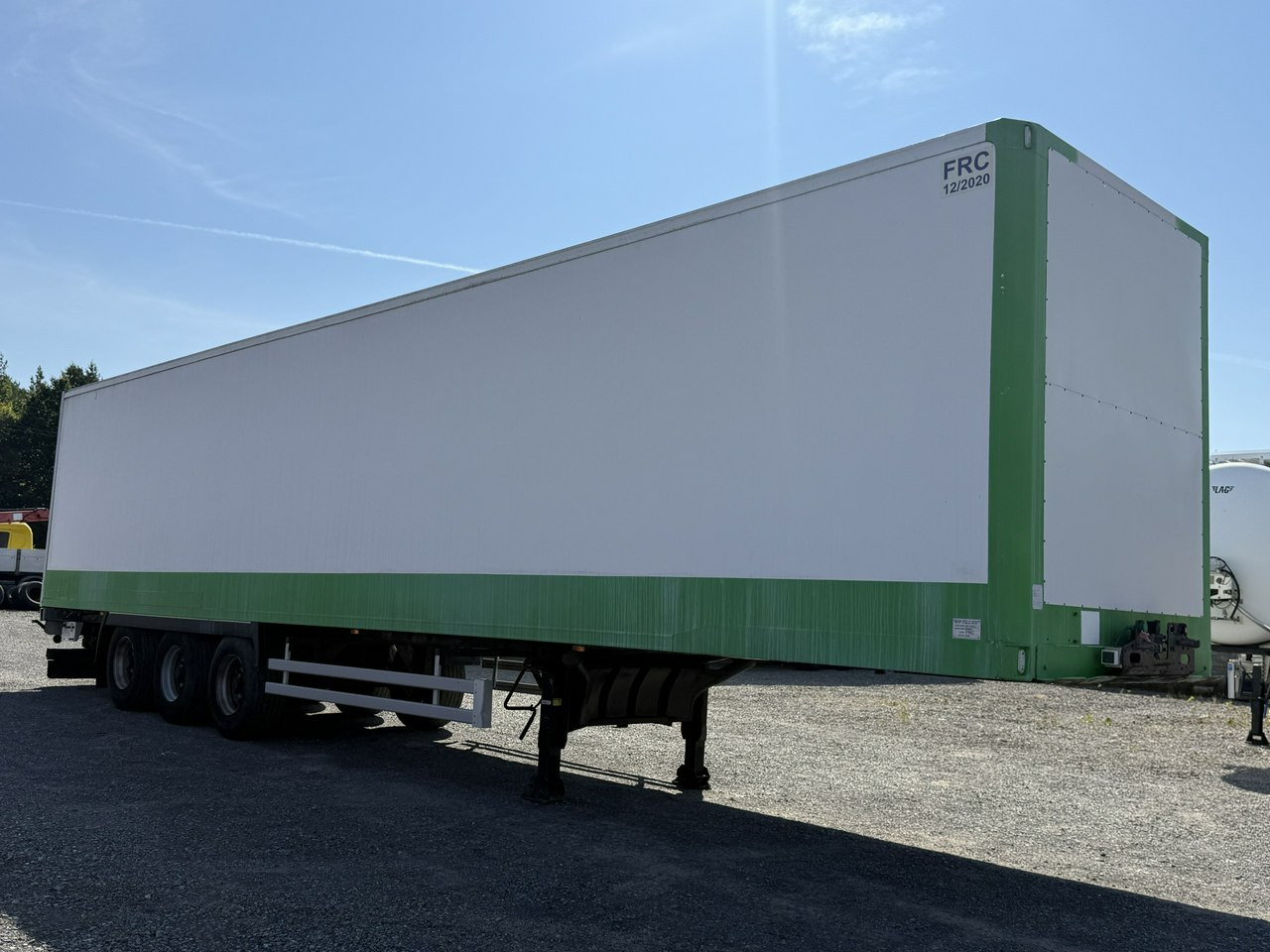 Lamberet SR2 Kontener Tył Drzwi Izoterma Chłodnia bez Agregatu - نصف مقطورة متساوي الحرارة: صورة 2 Lamberet SR2 Kontener Tył Drzwi Izoterma Chłodnia bez Agregatu - نصف مقطورة متساوي الحرارة: صورة 2