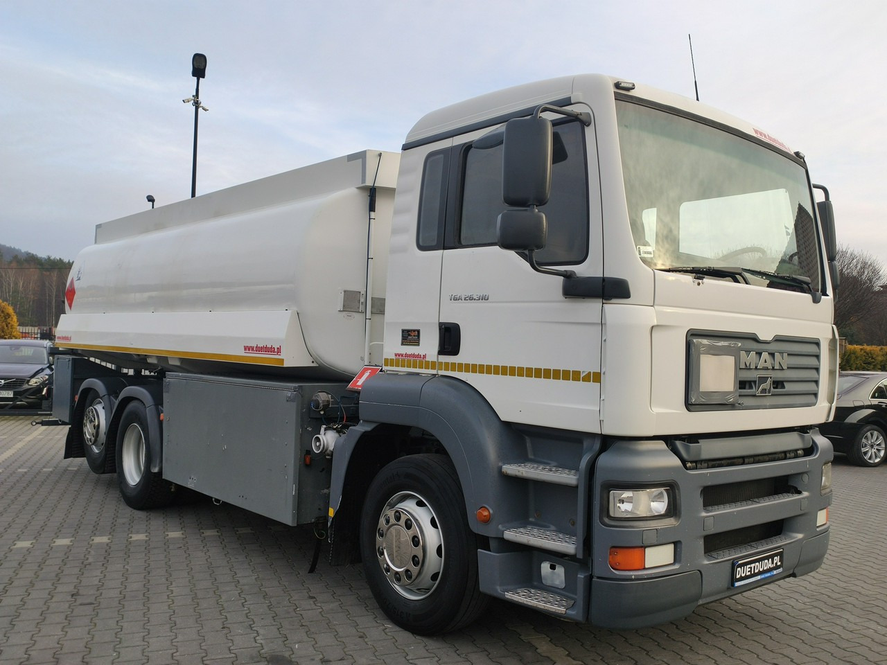 MAN TGA 26.310 Autocysterna z Dystrybucją - شاحنة صهريج: صورة 5 MAN TGA 26.310 Autocysterna z Dystrybucją - شاحنة صهريج: صورة 5