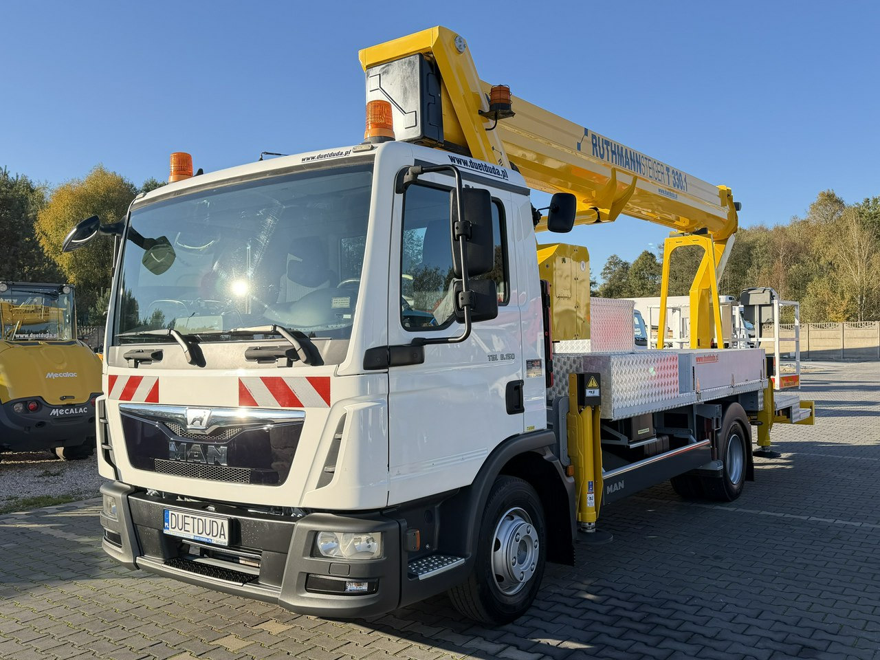 MAN TGL 7.150 Zwyżka Ruthmann T330 33-Metry w bok 21m Mały przebieg - منصة تلسكوبية محمولة على شاحنة: صورة 5 MAN TGL 7.150 Zwyżka Ruthmann T330 33-Metry w bok 21m Mały przebieg - منصة تلسكوبية محمولة على شاحنة: صورة 5