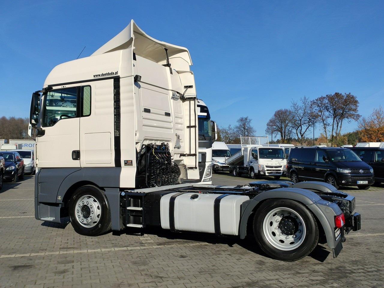 MAN TGX 18.440 Low Deck XLX EURO 6 Retarder SUPER STAN!!! - وحدة جر: صورة 4 MAN TGX 18.440 Low Deck XLX EURO 6 Retarder SUPER STAN!!! - وحدة جر: صورة 4