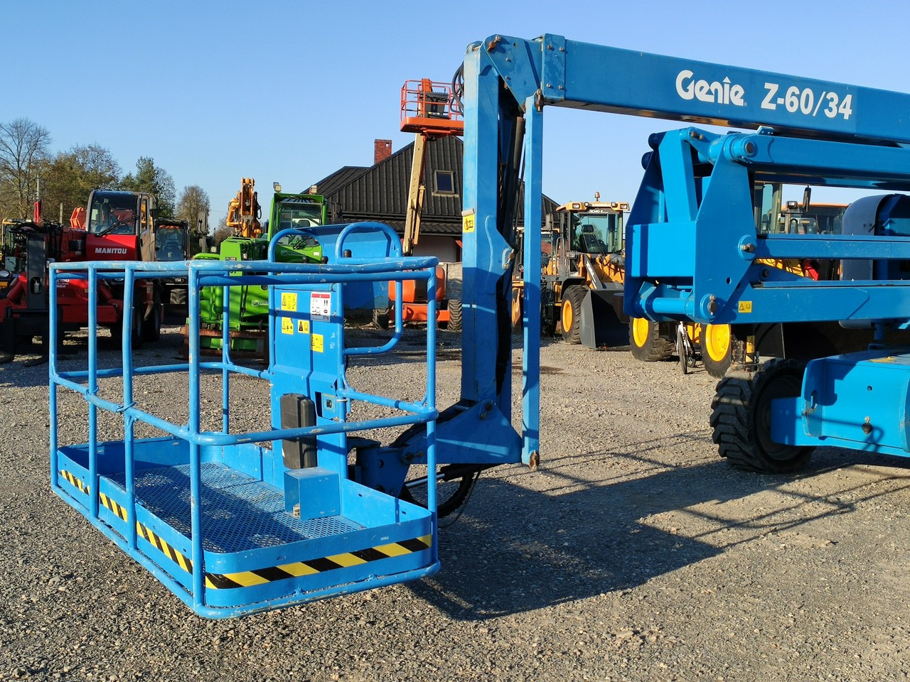 Manitou 200 ATJ,Genie Z60/34 PODNOŚNIK PRZEGUBOWY TELEKOPOWY JGL 4x4 4WD - شاحنة ذراع مفصلي: صورة 3 Manitou 200 ATJ,Genie Z60/34 PODNOŚNIK PRZEGUBOWY TELEKOPOWY JGL 4x4 4WD - شاحنة ذراع مفصلي: صورة 3