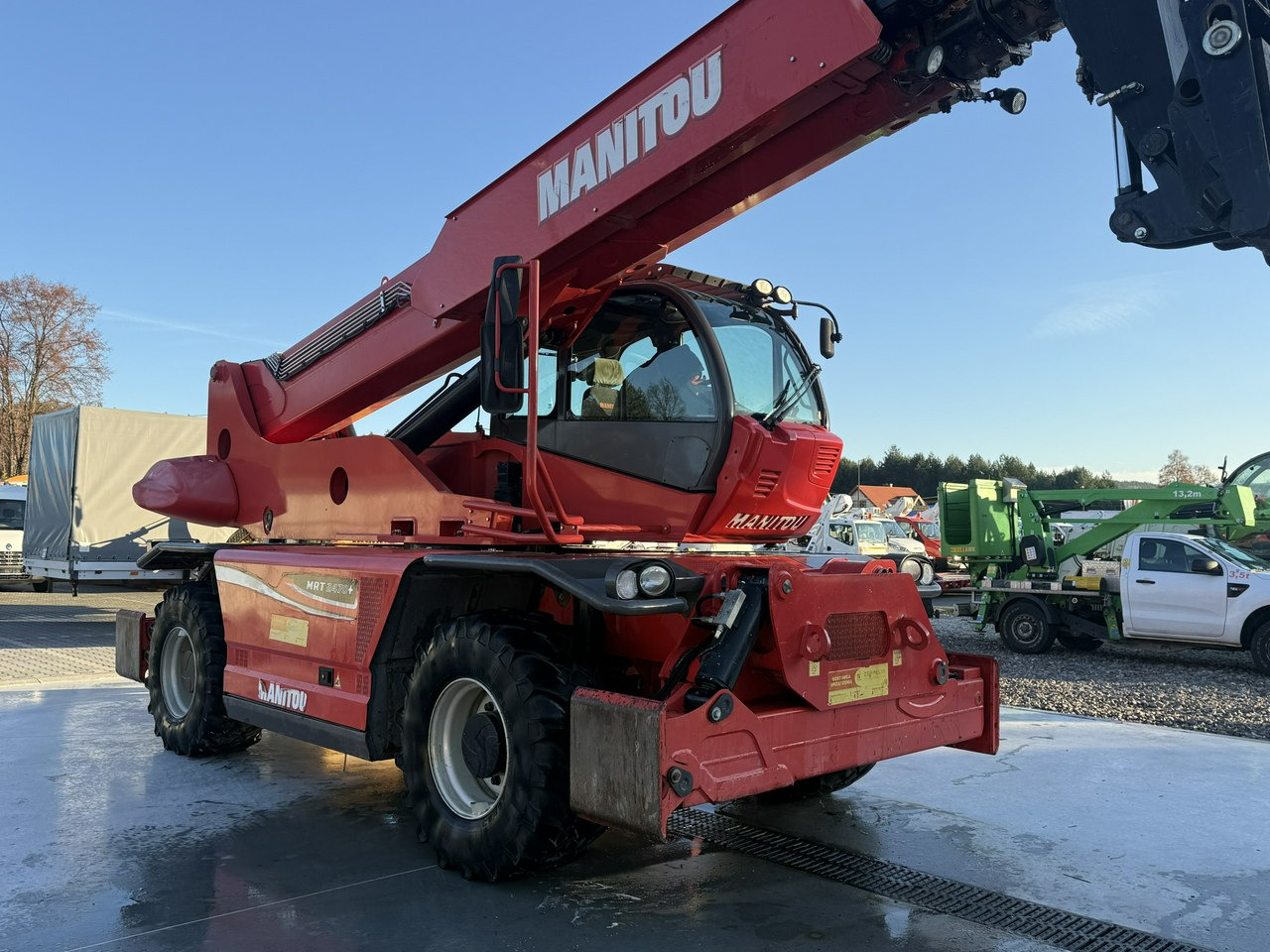 Manitou MRT 2470 + PRIVILEGE ST4 S1 ROTO Ładowarka Teleskopowa - آليات: صورة 5 Manitou MRT 2470 + PRIVILEGE ST4 S1 ROTO Ładowarka Teleskopowa - آليات: صورة 5
