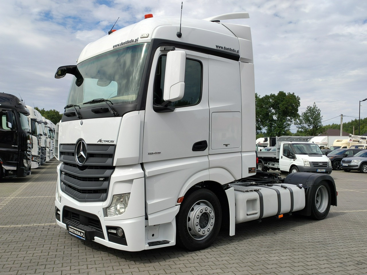 Mercedes ACTROS 1845 Euro 6 Low Deck Mega !!! - وحدة جر: صورة 4 Mercedes ACTROS 1845 Euro 6 Low Deck Mega !!! - وحدة جر: صورة 4