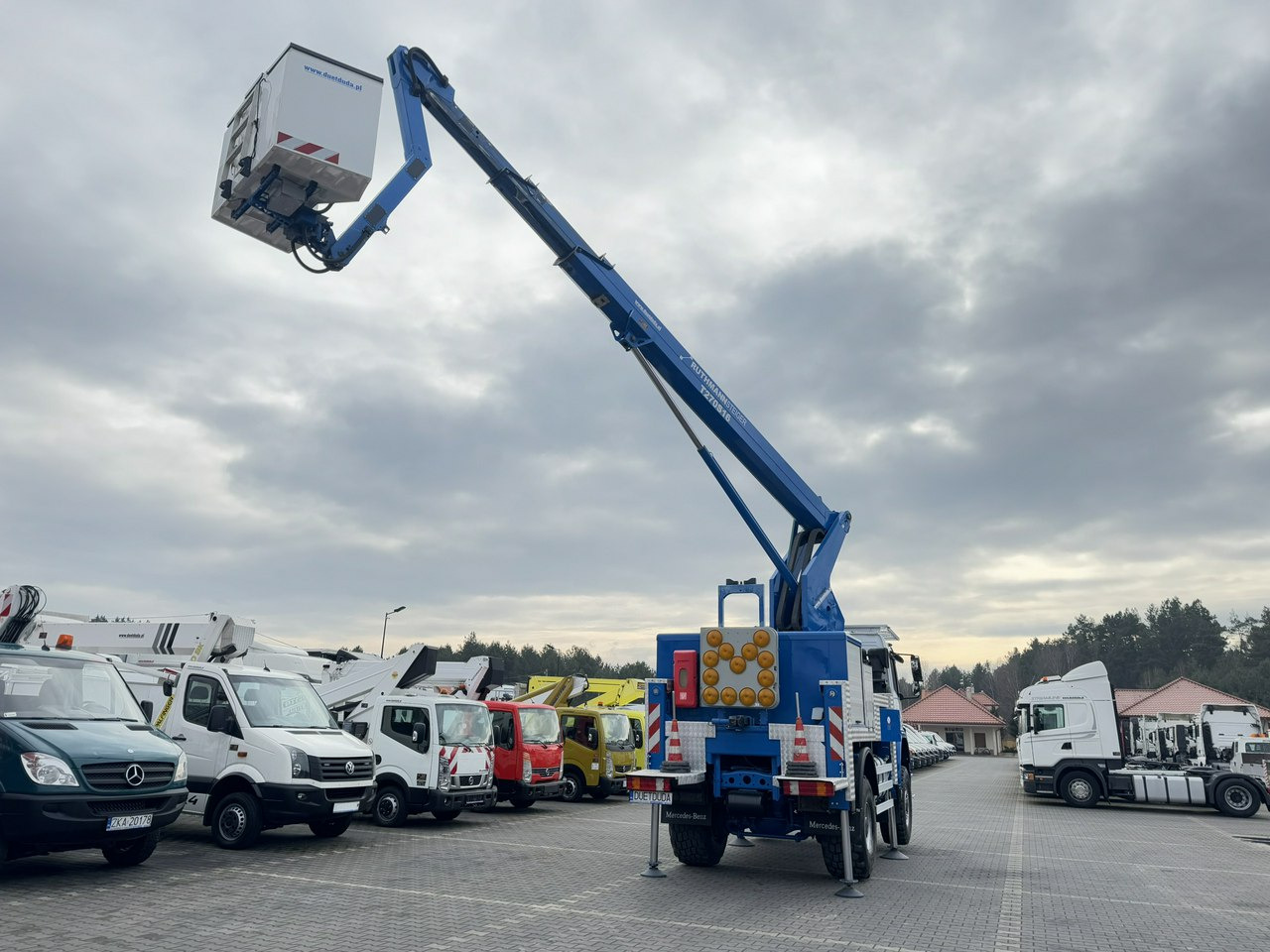 Mercedes AXOR 1829 4x4 Zwyżka RUTHMANN STEIGER T270S16 Podnośnik Koszowy - منصة تلسكوبية محمولة على شاحنة: صورة 4 Mercedes AXOR 1829 4x4 Zwyżka RUTHMANN STEIGER T270S16 Podnośnik Koszowy - منصة تلسكوبية محمولة على شاحنة: صورة 4