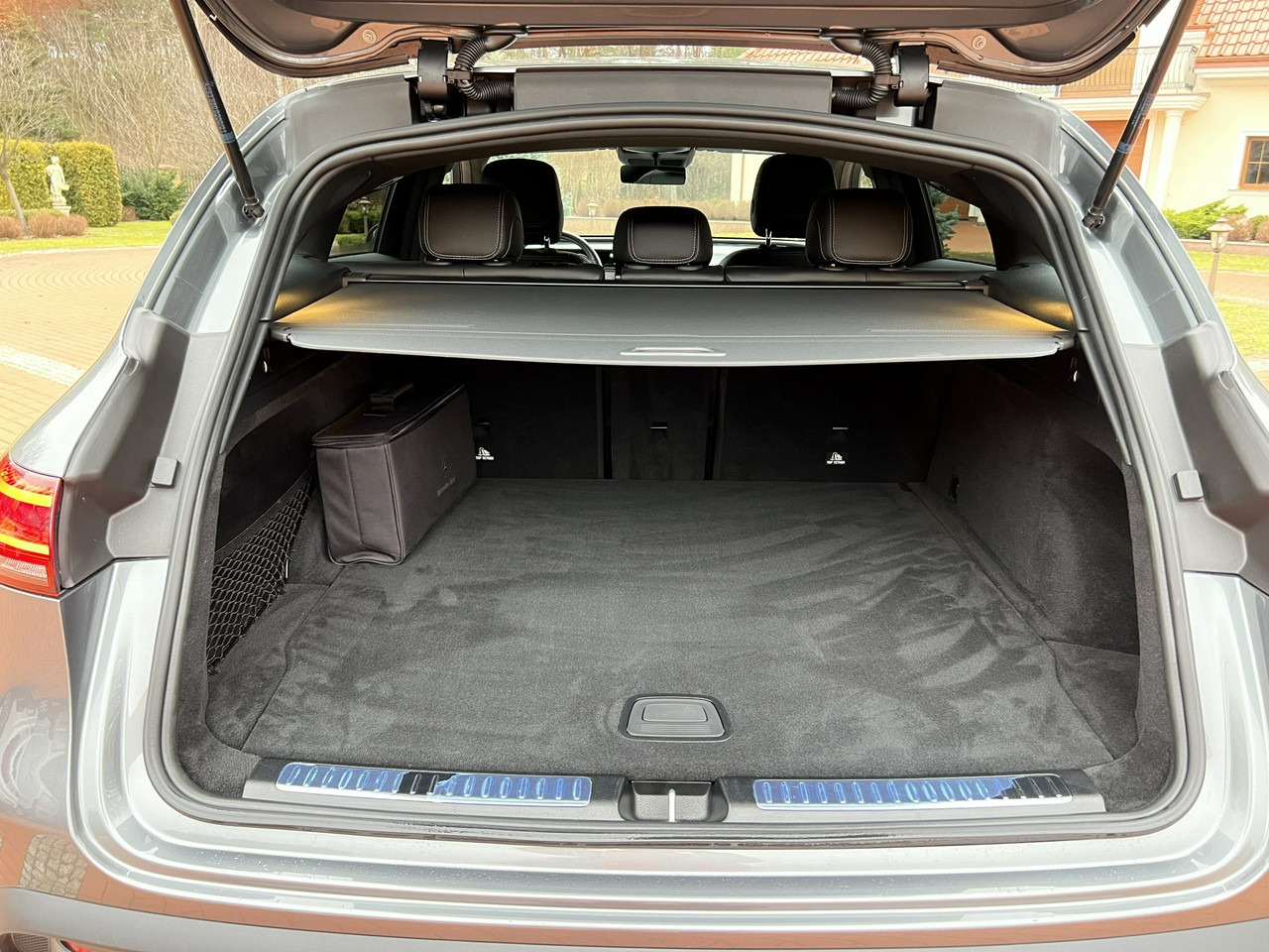 سيارة دفع رباعي Mercedes EQC: صورة 42