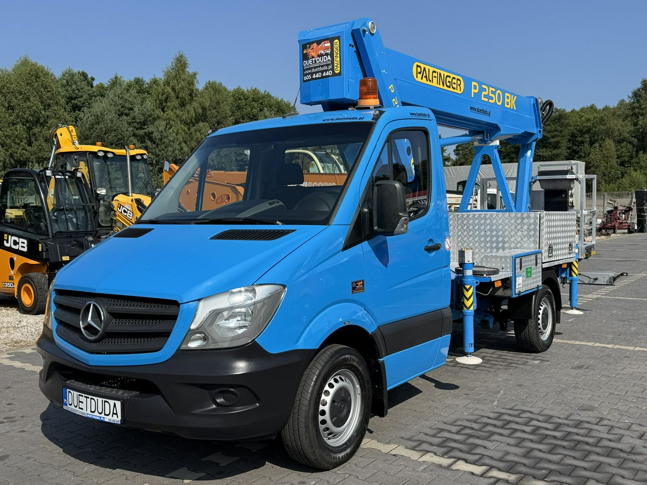 Mercedes Sprinter - منصة تلسكوبية محمولة على شاحنة: صورة 3 Mercedes Sprinter - منصة تلسكوبية محمولة على شاحنة: صورة 3