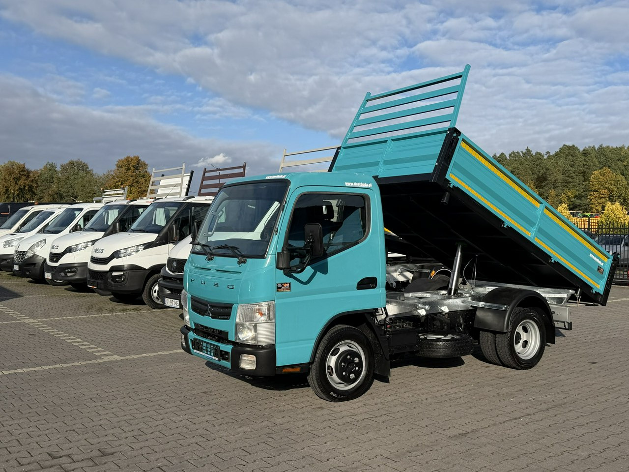 Mitsubishi Canter - قلاب صغير: صورة 1 Mitsubishi Canter - قلاب صغير: صورة 1