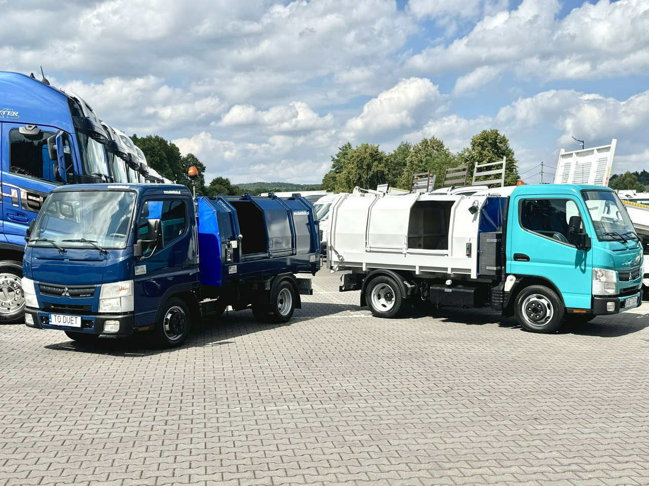 Mitsubishi Canter - شاحنة النفايات: صورة 1 Mitsubishi Canter - شاحنة النفايات: صورة 1