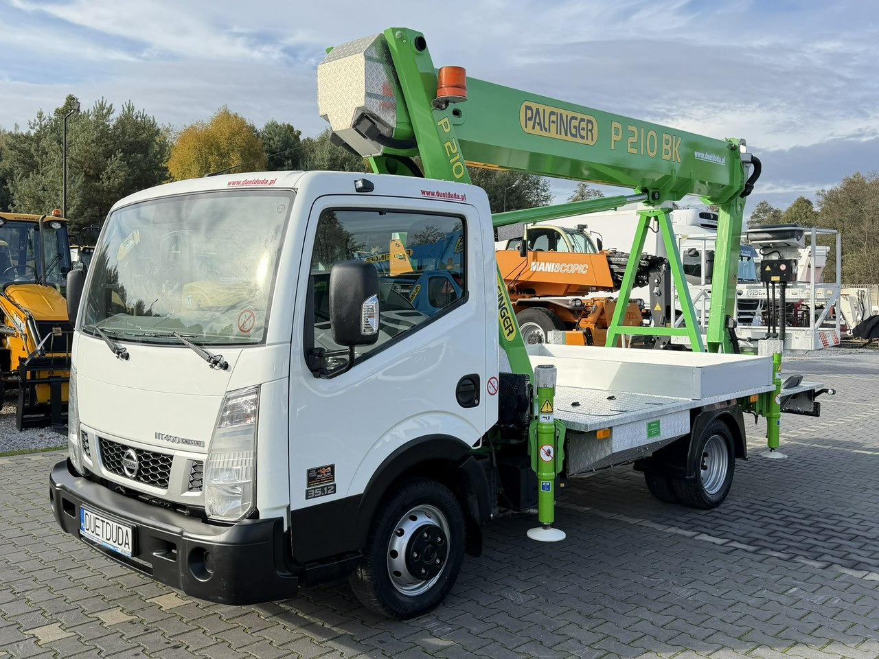 Nissan Cabstar Zwyżka Podnośnik Koszowy PALFINGER P210 BK UDT - منصة تلسكوبية محمولة على شاحنة: صورة 2 Nissan Cabstar Zwyżka Podnośnik Koszowy PALFINGER P210 BK UDT - منصة تلسكوبية محمولة على شاحنة: صورة 2