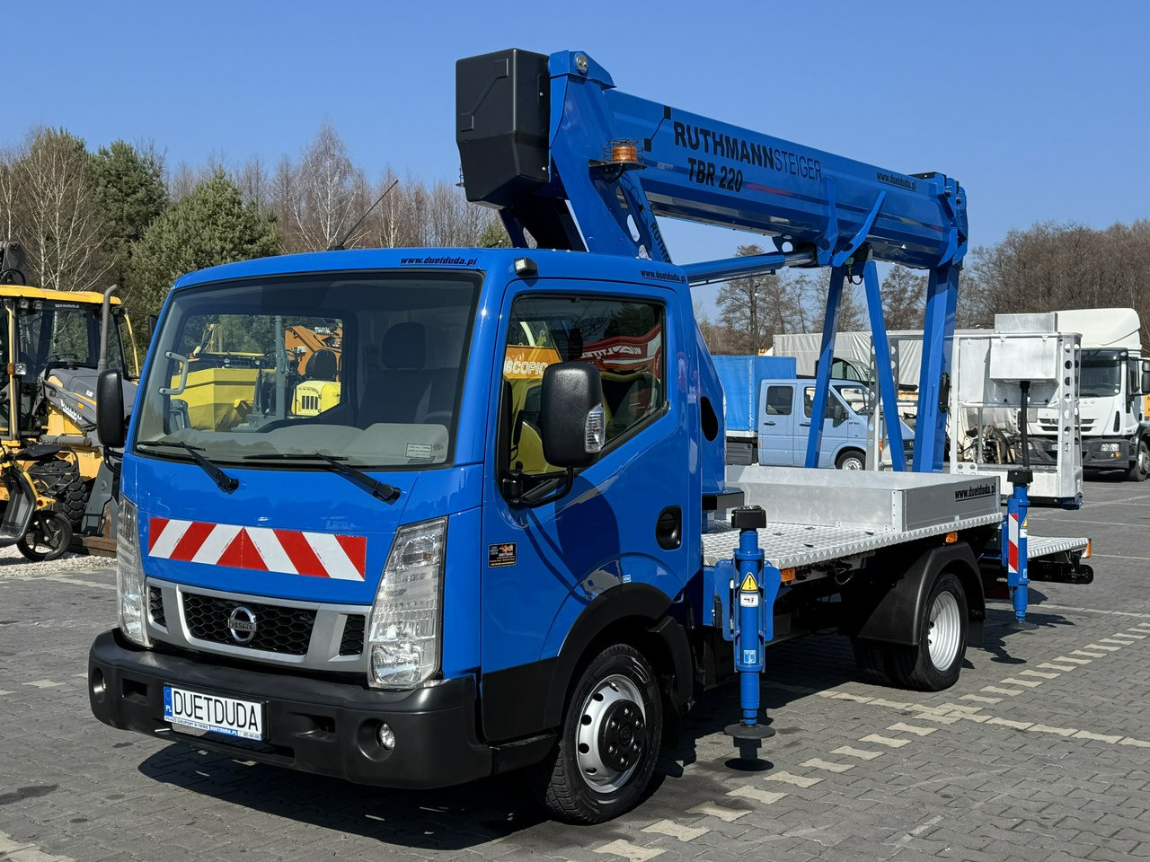 Nissan Cabstar - منصة تلسكوبية محمولة على شاحنة: صورة 5 Nissan Cabstar - منصة تلسكوبية محمولة على شاحنة: صورة 5