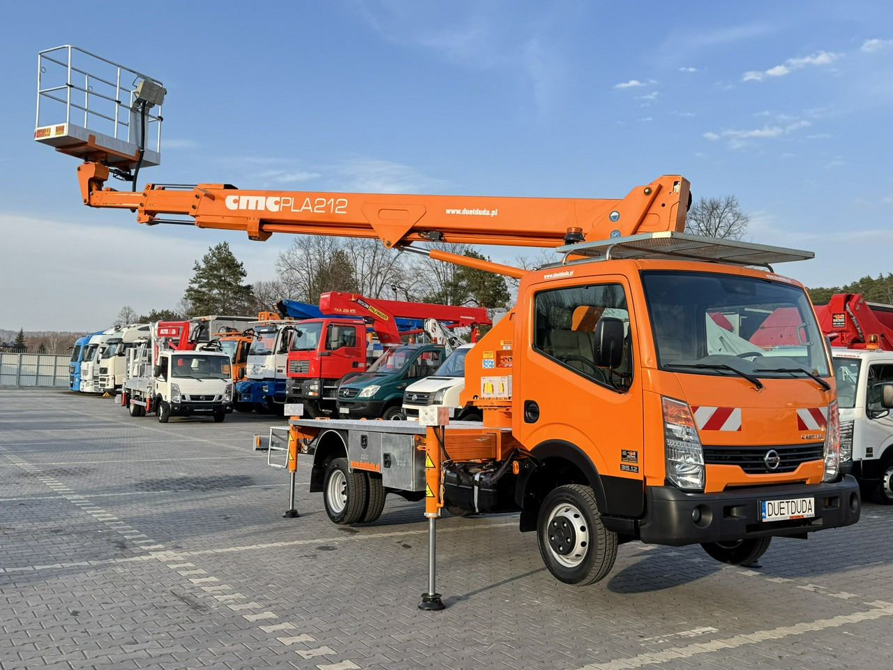 Nissan Cabstar - منصة تلسكوبية محمولة على شاحنة: صورة 5 Nissan Cabstar - منصة تلسكوبية محمولة على شاحنة: صورة 5