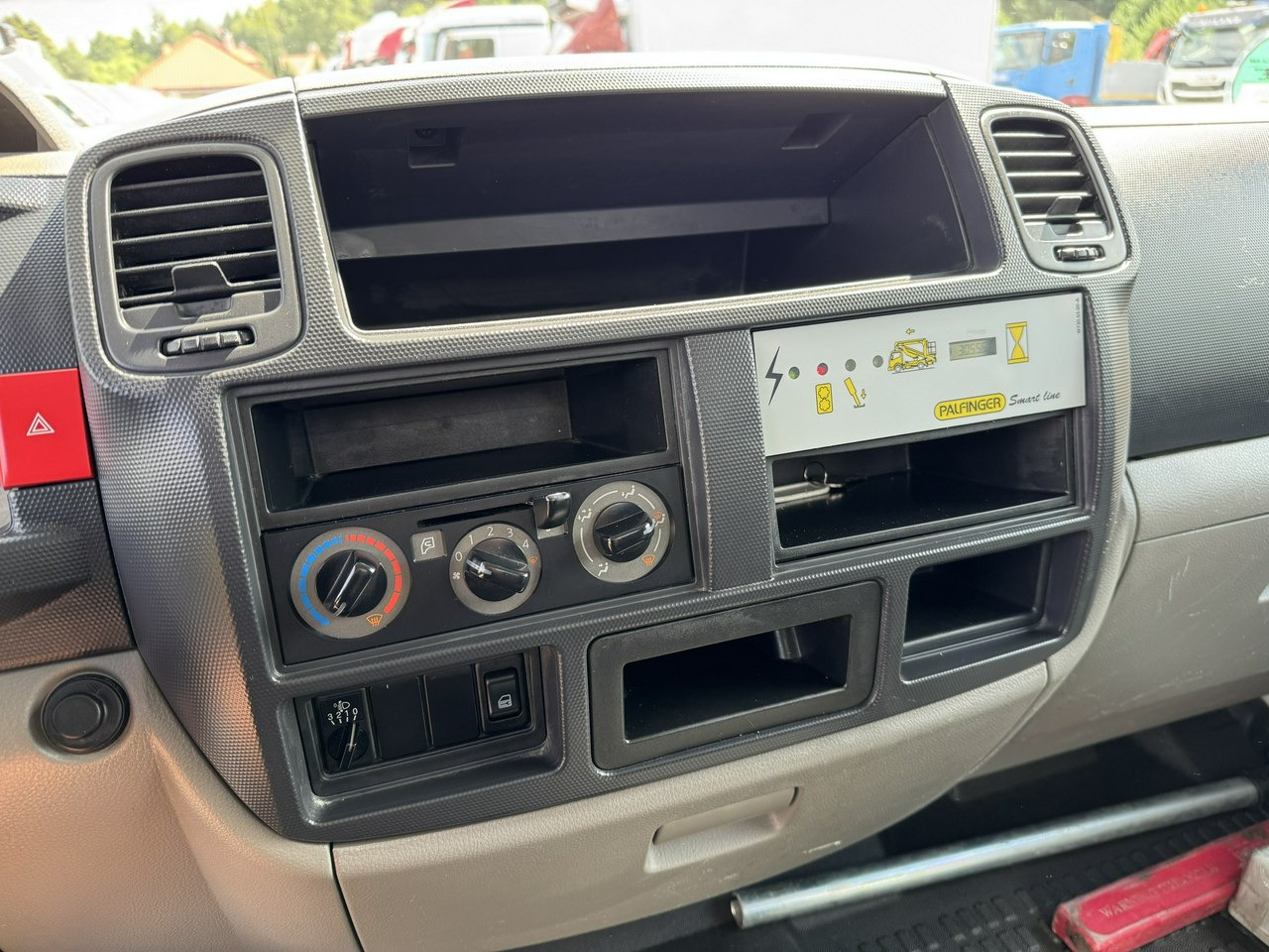 Nissan Cabstar Nissan Cabstar: صورة 26