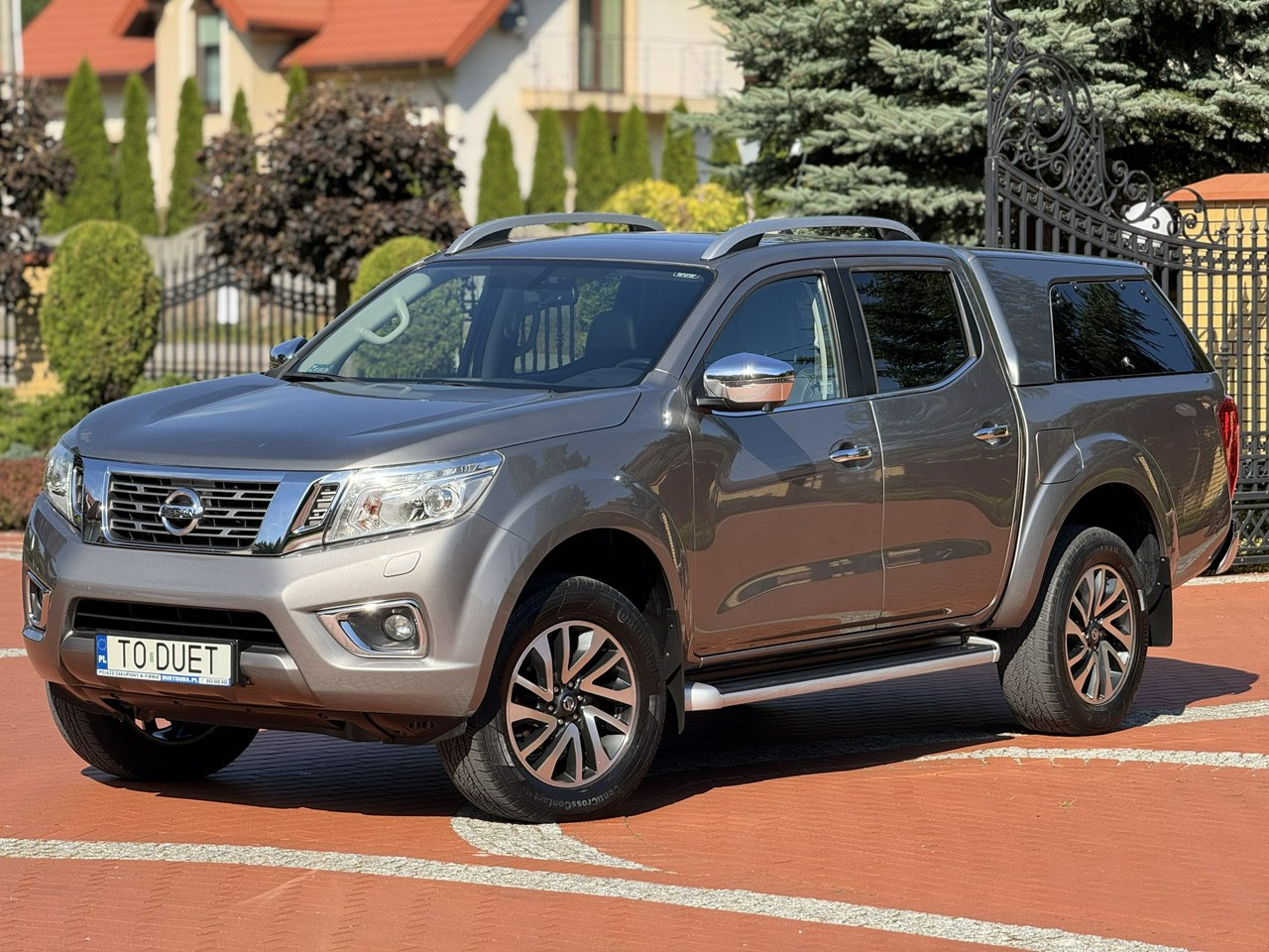 Nissan Navara - شاحنة البيك أب: صورة 1 Nissan Navara - شاحنة البيك أب: صورة 1
