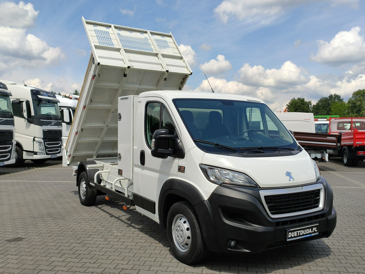 Peugeot Boxer - قلاب صغير: صورة 2 Peugeot Boxer - قلاب صغير: صورة 2