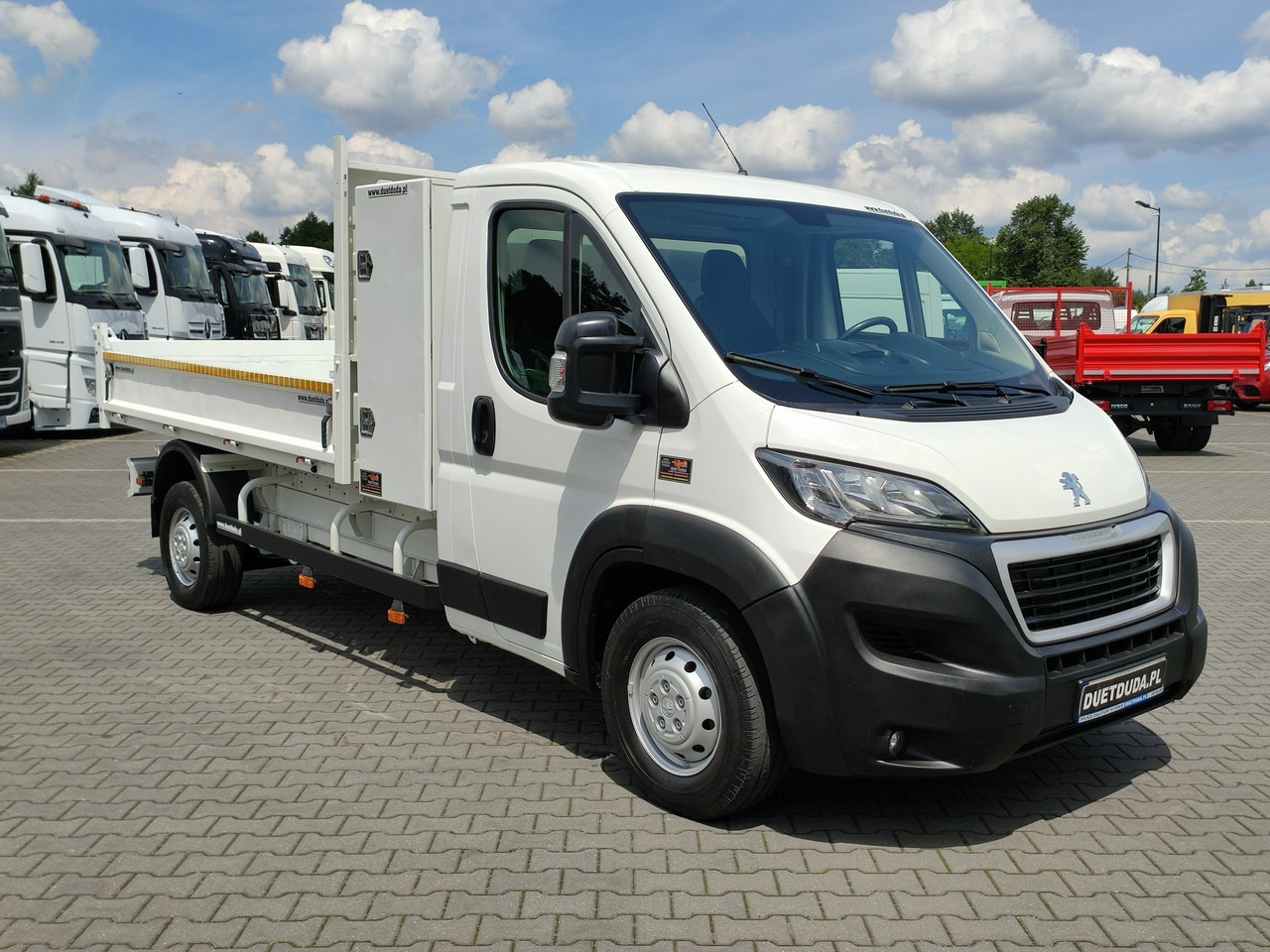 Peugeot Boxer - قلاب صغير: صورة 4 Peugeot Boxer - قلاب صغير: صورة 4