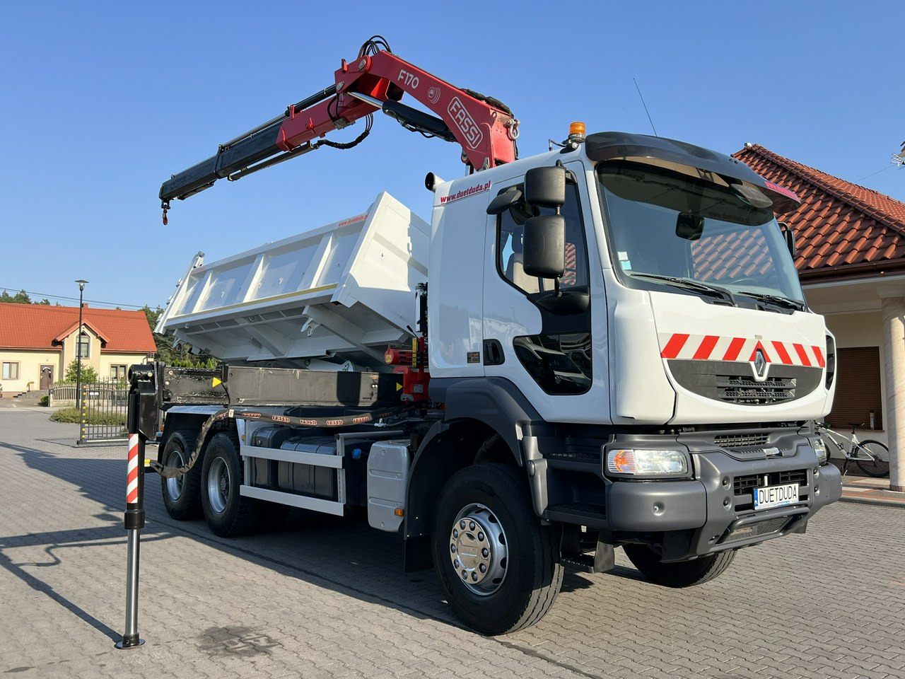 Renault Kerax 26.390 6x4 Mocny HDS FASSI F170 Sterowanie Radiowe - شاحنة قلاب, شاحنة كرين: صورة 2 Renault Kerax 26.390 6x4 Mocny HDS FASSI F170 Sterowanie Radiowe - شاحنة قلاب, شاحنة كرين: صورة 2