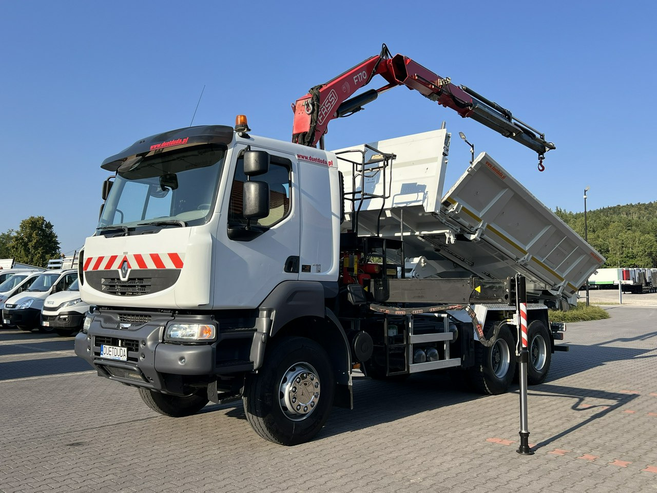 Renault Kerax 26.390 6x4 Mocny HDS FASSI F170 Sterowanie Radiowe - شاحنة قلاب, شاحنة كرين: صورة 2 Renault Kerax 26.390 6x4 Mocny HDS FASSI F170 Sterowanie Radiowe - شاحنة قلاب, شاحنة كرين: صورة 2