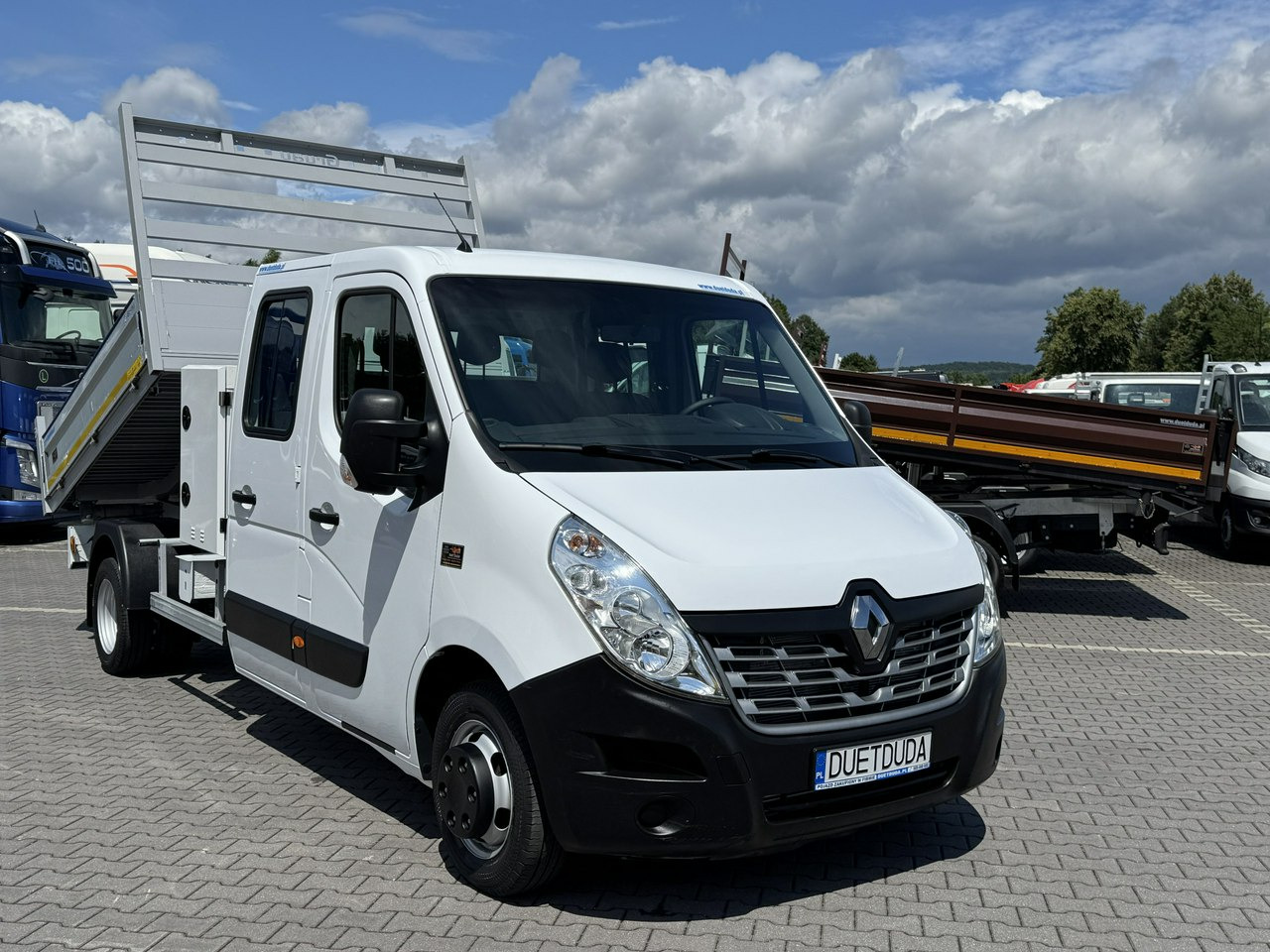 Renault Master - قلاب صغير: صورة 4 Renault Master - قلاب صغير: صورة 4