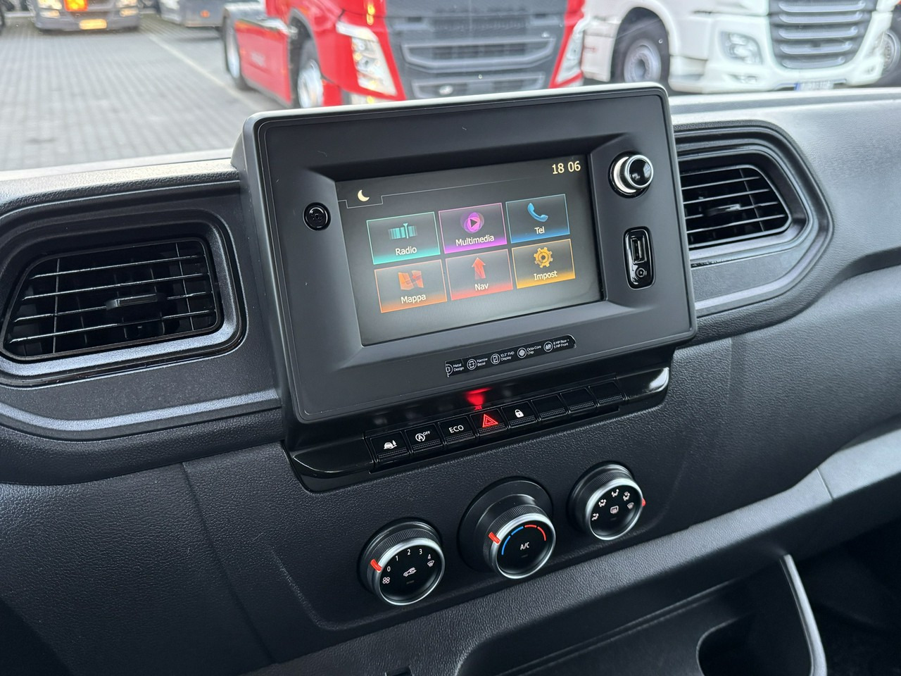 شاحنة سحب Renault Master: صورة 27