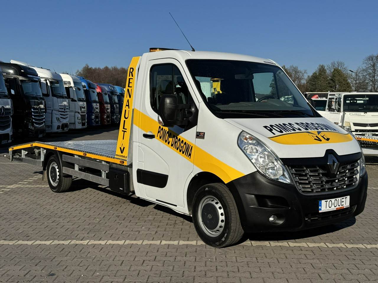 Renault Master - شاحنة سحب: صورة 1 Renault Master - شاحنة سحب: صورة 1