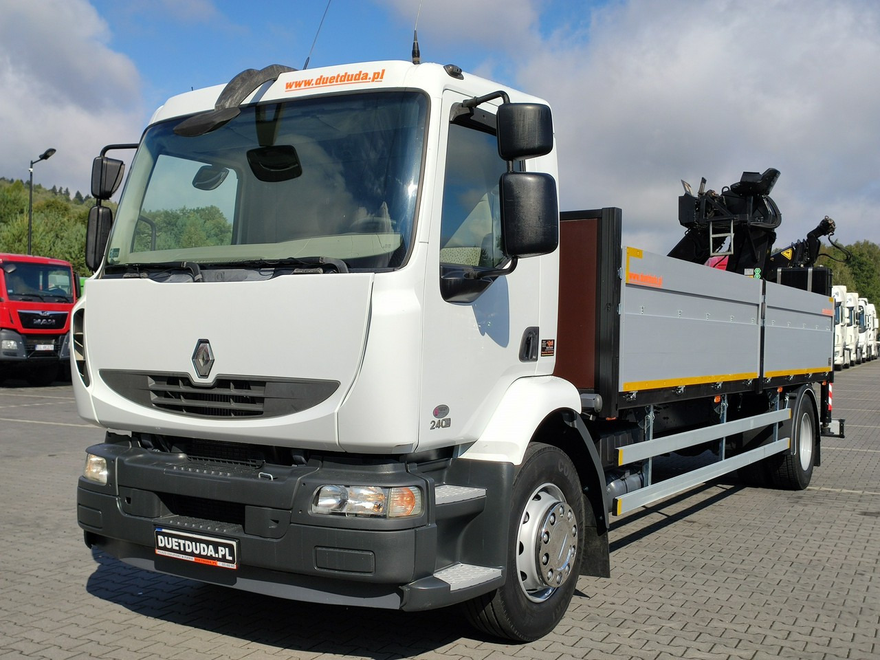 Renault Midlum 180.240DXI + HDS HYVA HB170E2 Udzwig 3.6Tony - شاحنات مسطحة, شاحنة كرين: صورة 5 Renault Midlum 180.240DXI + HDS HYVA HB170E2 Udzwig 3.6Tony - شاحنات مسطحة, شاحنة كرين: صورة 5