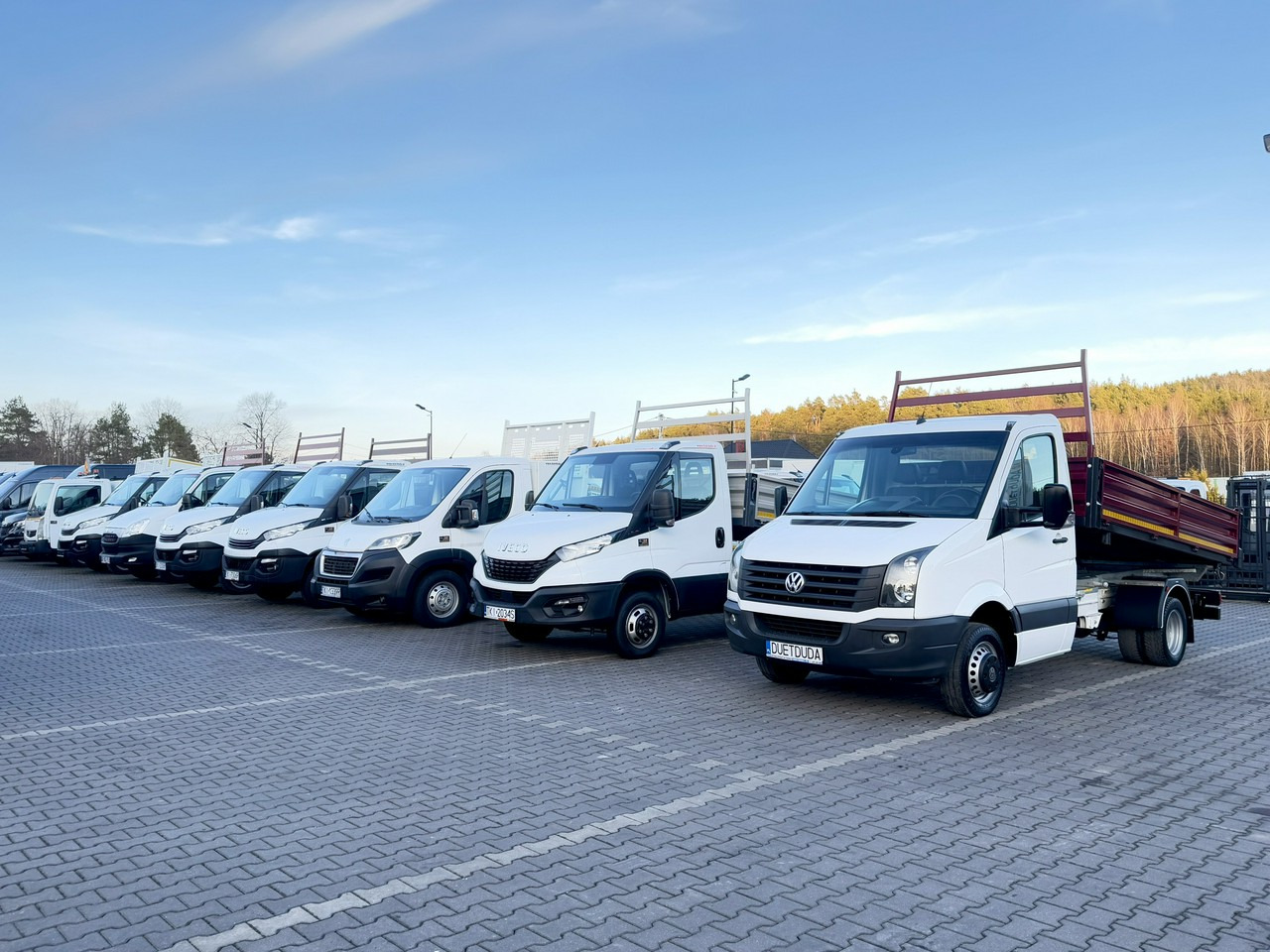 Volkswagen Crafter - قلاب صغير: صورة 1 Volkswagen Crafter - قلاب صغير: صورة 1