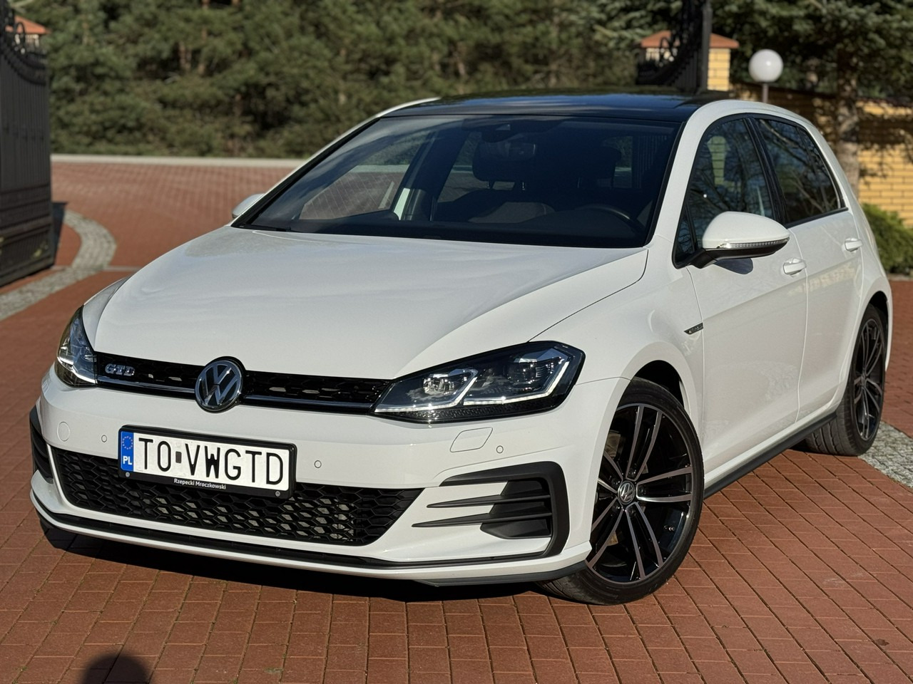Volkswagen Golf - هاتشباك: صورة 2 Volkswagen Golf - هاتشباك: صورة 2