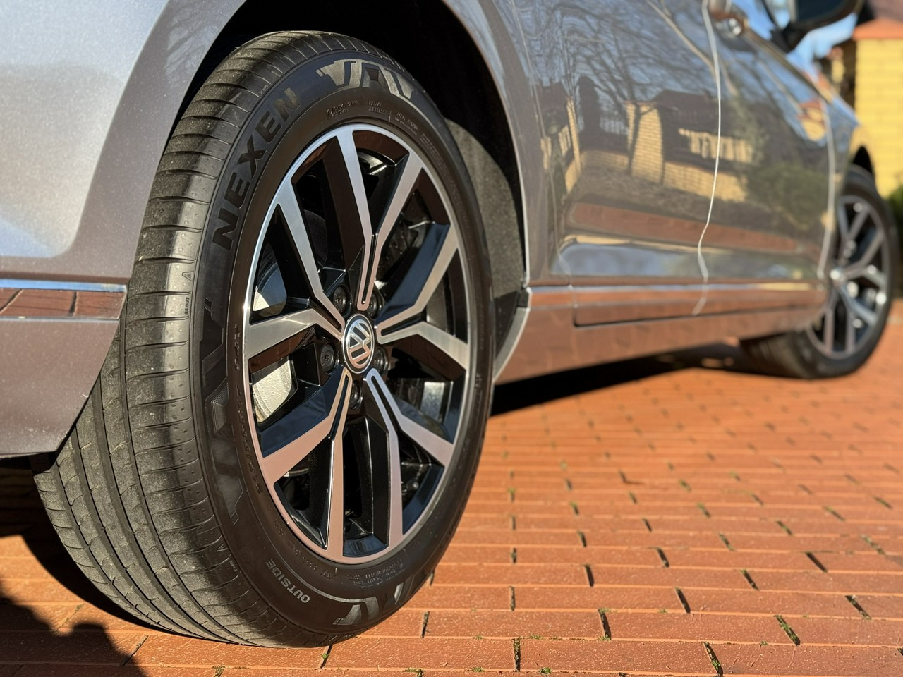 سيارة Volkswagen Passat: صورة 14