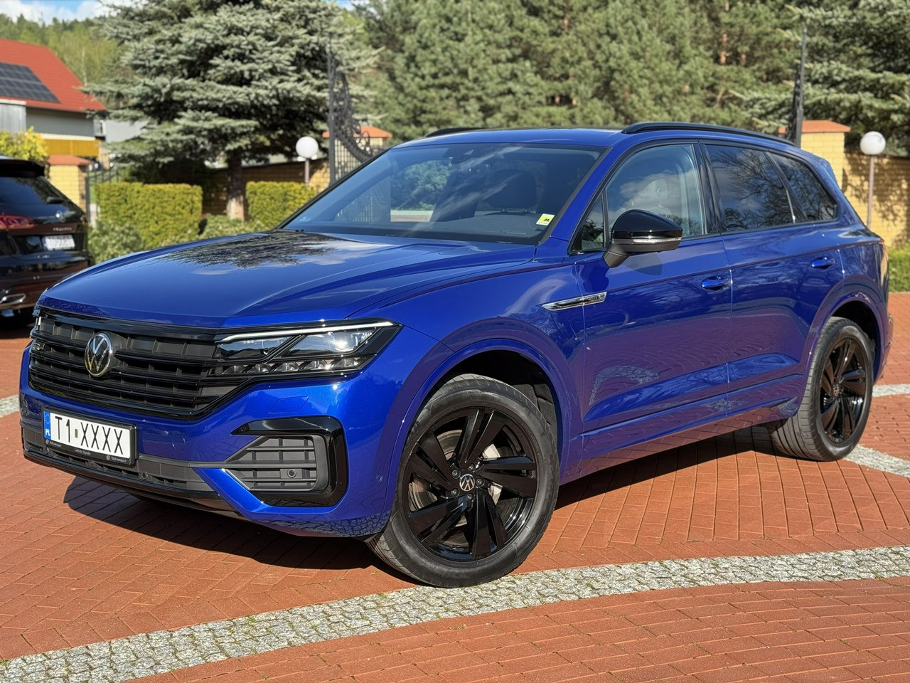 Volkswagen Touareg - سيارة دفع رباعي: صورة 1 Volkswagen Touareg - سيارة دفع رباعي: صورة 1