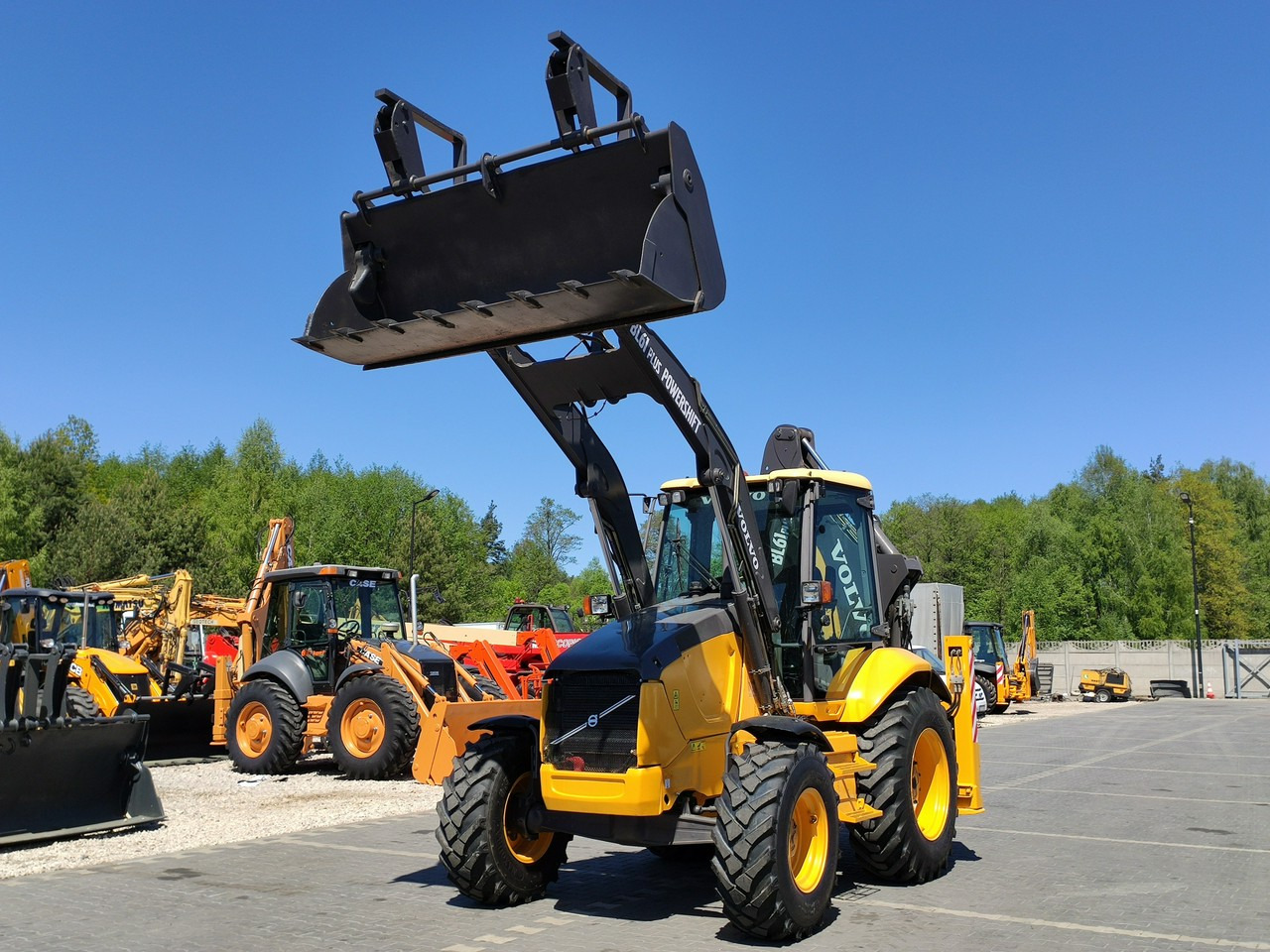 Volvo BL61+ ( KLIMA ) - جرافة حفار: صورة 3 Volvo BL61+ ( KLIMA ) - جرافة حفار: صورة 3