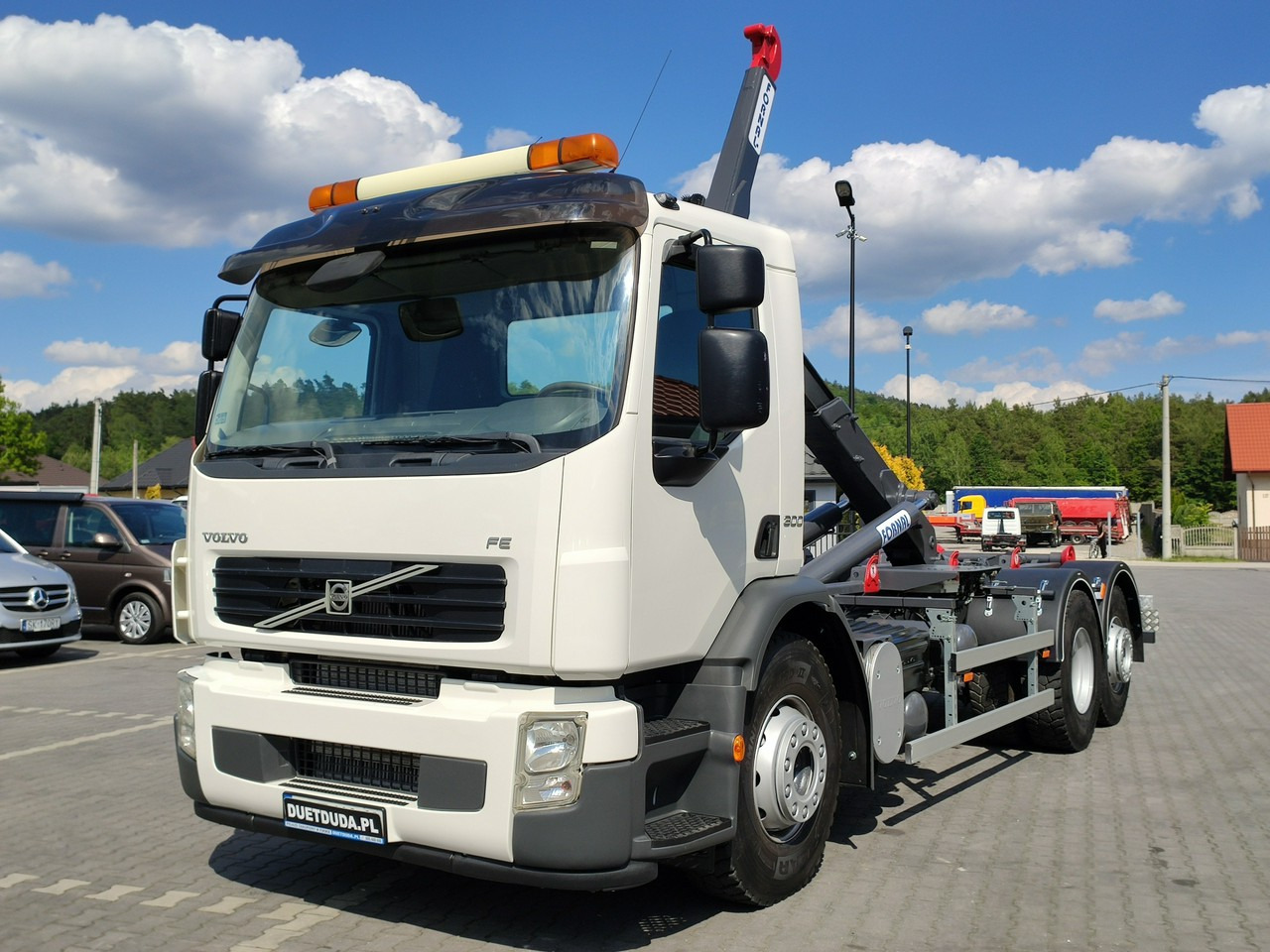Volvo FE 26.300 Hakowiec Napęd 6x2 Oś Skrętna - شاحنة ذات خطاف: صورة 4 Volvo FE 26.300 Hakowiec Napęd 6x2 Oś Skrętna - شاحنة ذات خطاف: صورة 4