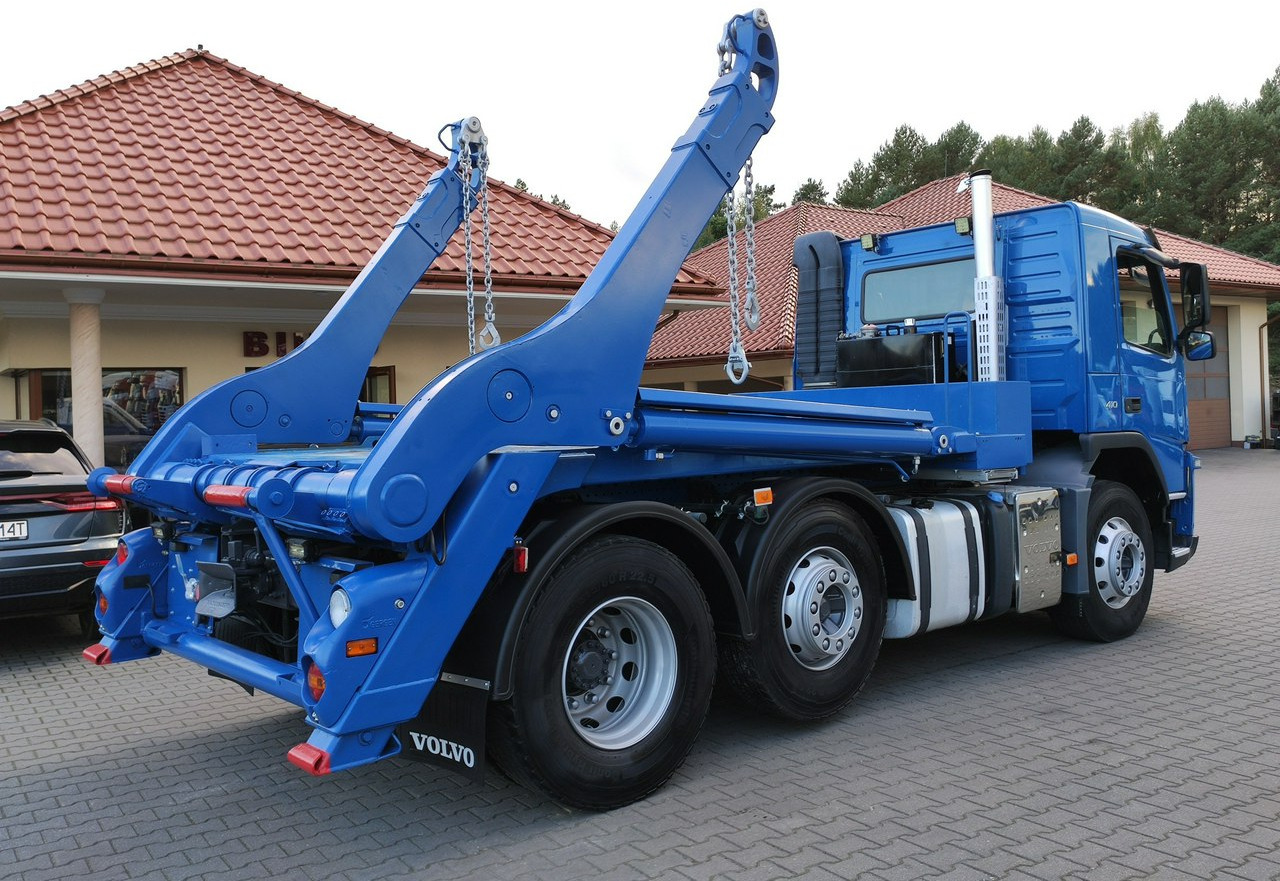 Volvo FM 410 E5 Bramowiec Hakowiec 6x2 Oś Skrętna / Podnoszona Automat - شاحنة نقل المخلفات: صورة 4 Volvo FM 410 E5 Bramowiec Hakowiec 6x2 Oś Skrętna / Podnoszona Automat - شاحنة نقل المخلفات: صورة 4