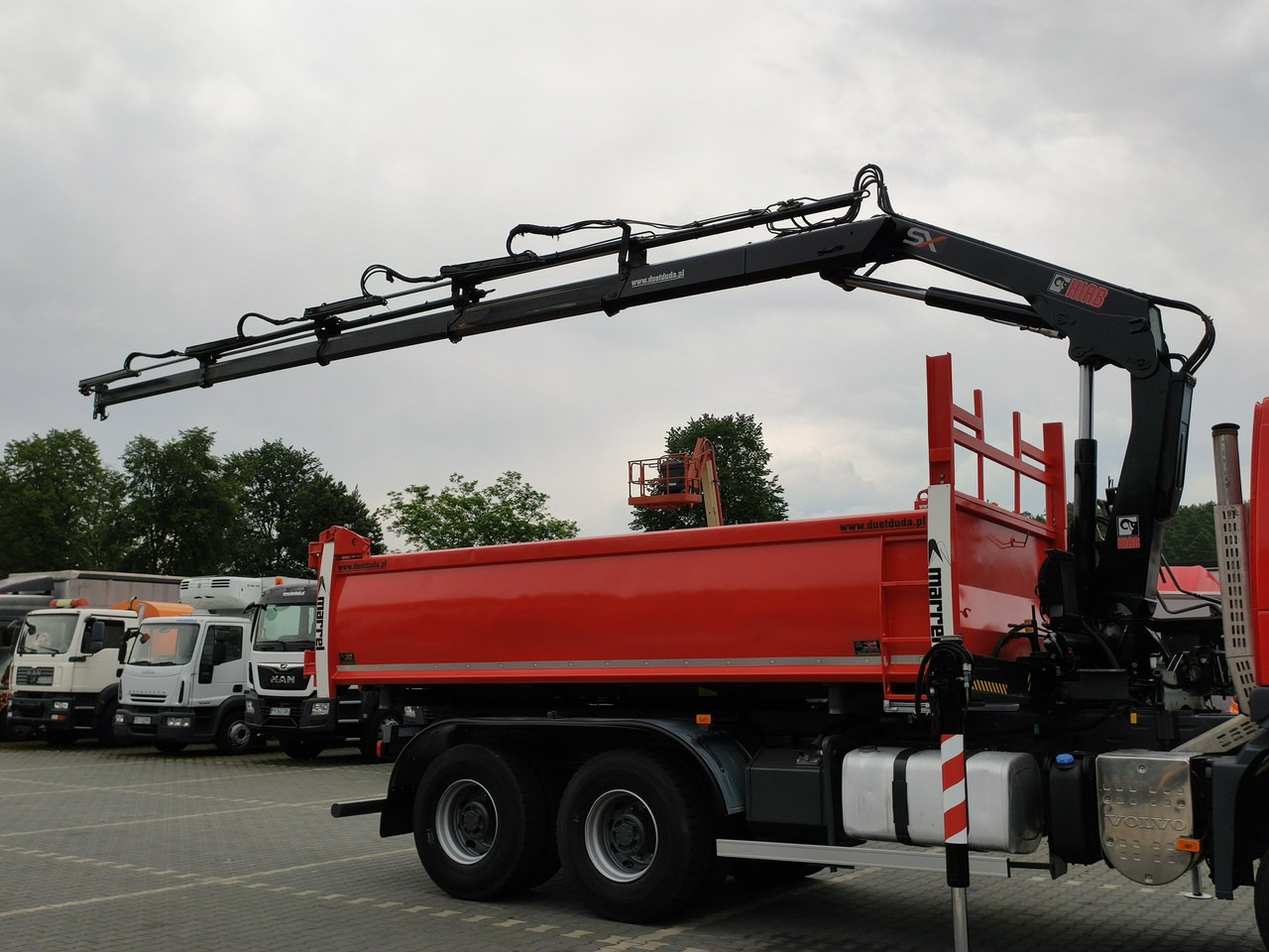 Volvo FMX 410 6x4 13L HDS Radiowy Hydroburta - شاحنة قلاب, شاحنة كرين: صورة 5 Volvo FMX 410 6x4 13L HDS Radiowy Hydroburta - شاحنة قلاب, شاحنة كرين: صورة 5