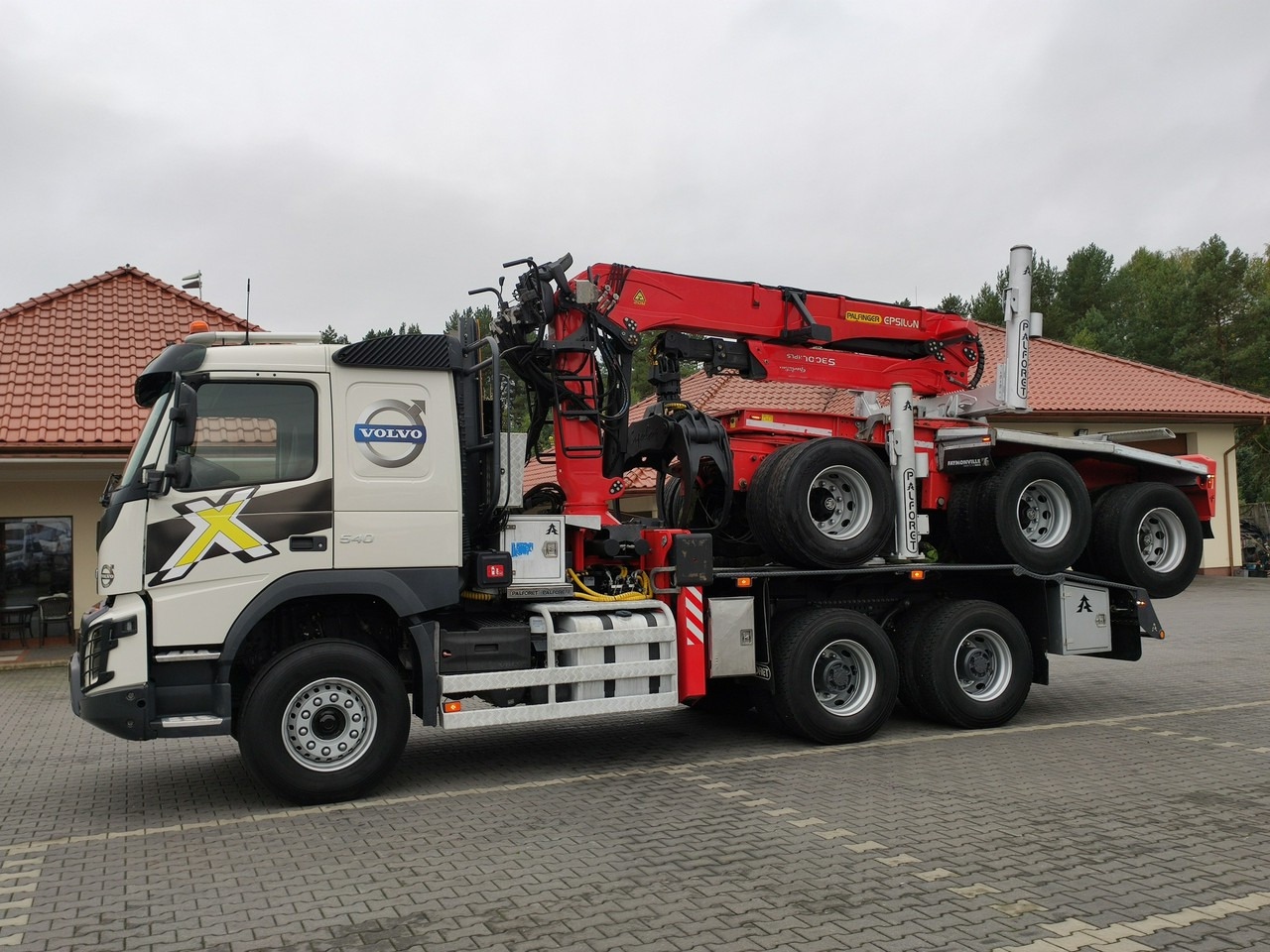 Volvo FMX 540 6x4 RETARDER PALFORET EPSILON S300L Do Drewna - شاحنة قطع الأشجار: صورة 2 Volvo FMX 540 6x4 RETARDER PALFORET EPSILON S300L Do Drewna - شاحنة قطع الأشجار: صورة 2