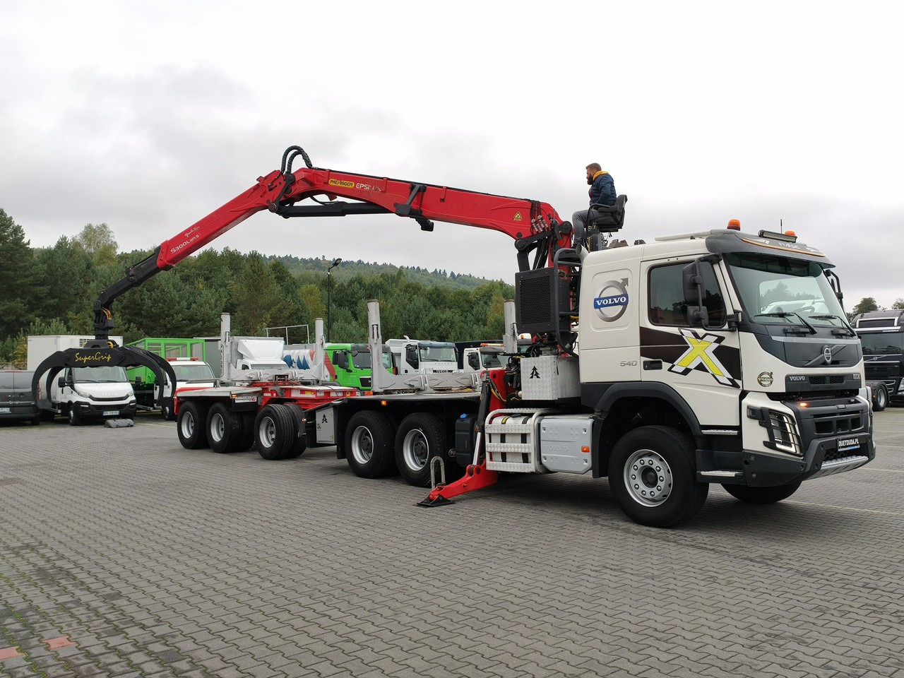 Volvo FMX 540 6x4 RETARDER PALFORET EPSILON S300L Do Drewna - شاحنة قطع الأشجار: صورة 4 Volvo FMX 540 6x4 RETARDER PALFORET EPSILON S300L Do Drewna - شاحنة قطع الأشجار: صورة 4