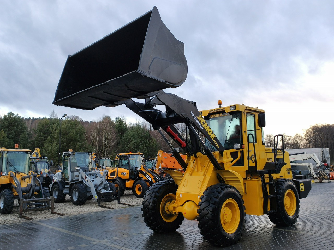 XCMG ZL 30G Centralne smarowanie Klimatyzacja 10T Super Stan !!! - اللودر بعجل: صورة 3 XCMG ZL 30G Centralne smarowanie Klimatyzacja 10T Super Stan !!! - اللودر بعجل: صورة 3